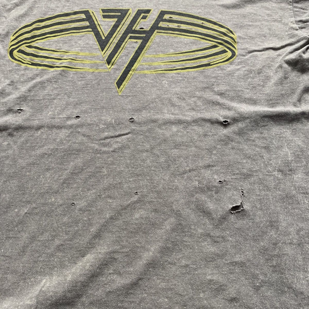 Band Tees Vintage 95-96 Van Halen Balance Tour Graphic T Shirt Large Size US M / EU 48-50 / 2 - 5 Thumbnail