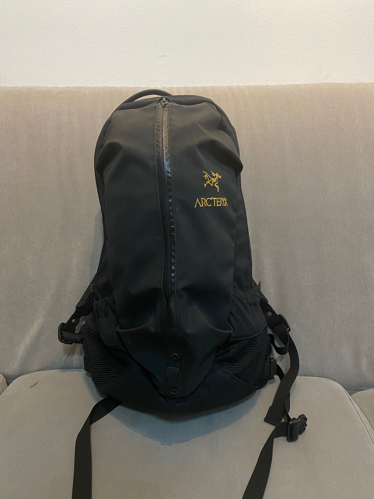 Arc'teryx Mantis 20 Backpack, Black Sapphire, Size Os