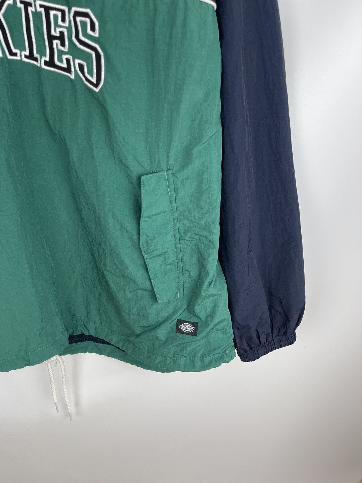 Dickies Dickies big logo nylon shimmer anorak style jacket Size US XL / EU 56 / 4 - 4 Thumbnail