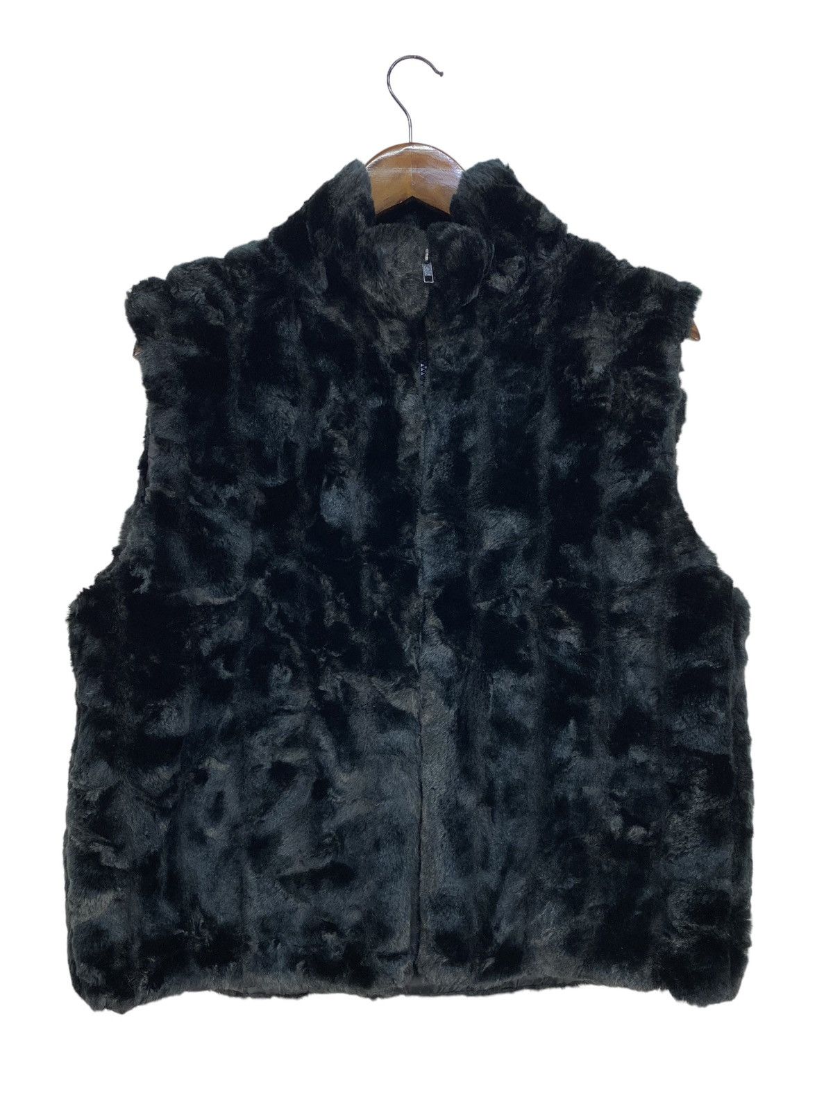 image of Designer Najare Nore Women Winter Sleeveless Fur Vest in Black (Size Medium)