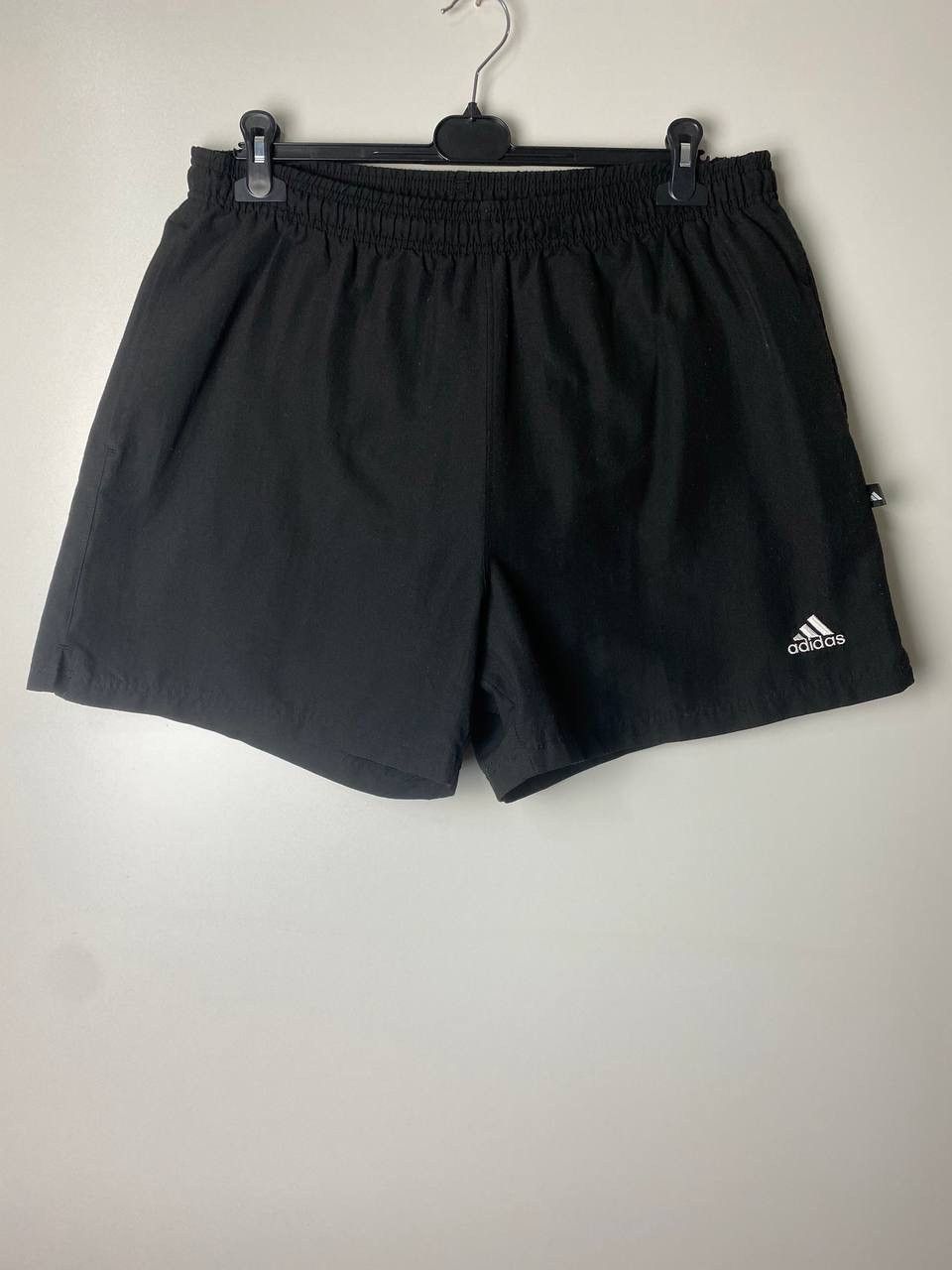 Vintage Adidas vintage shorts size XL Size US 36 / EU 52 - 1 Thumbnail