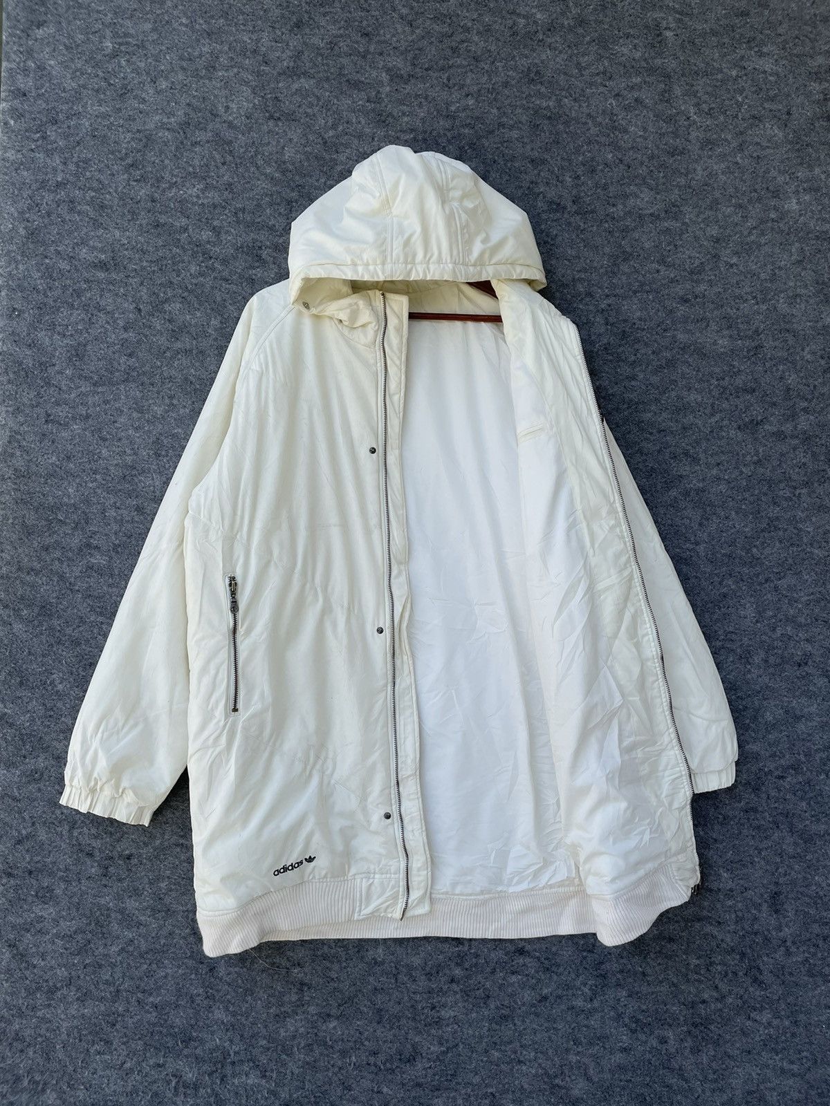 Adidas ADIDAS TRIFOIL LONG QUILTED JACKET Size US L / EU 52-54 / 3 - 5 Thumbnail
