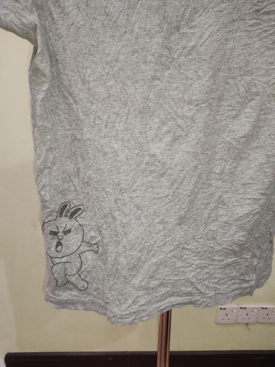 Uniqlo Line Friends Emoji Tee Size US M / EU 48-50 / 2 - 3 Thumbnail