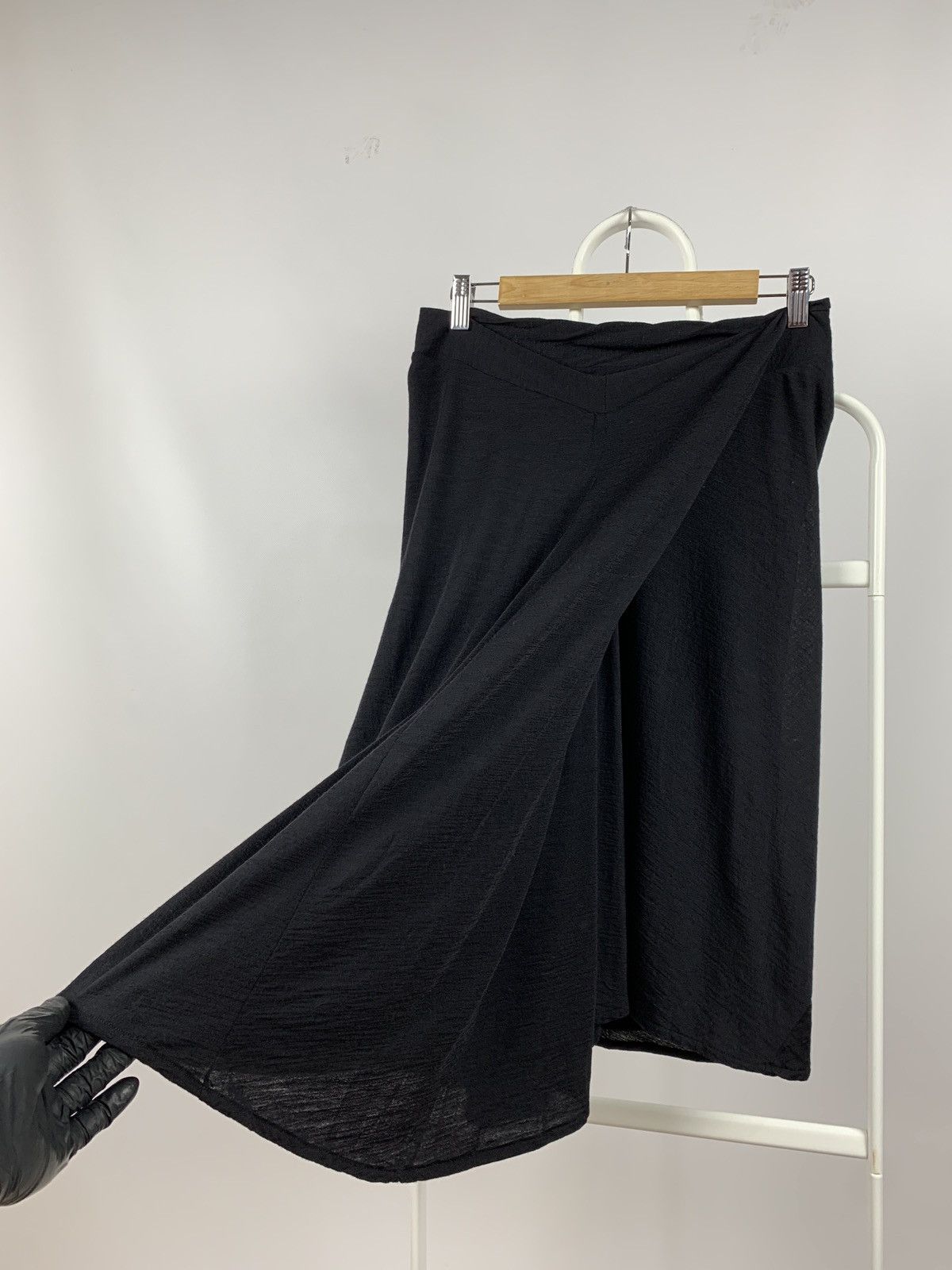 Ann Demeulemeester Ann Demeulemeester Asymmetrical Wool Black Mini Skirt Size 28" / US 6 / IT 42 - 3 Thumbnail
