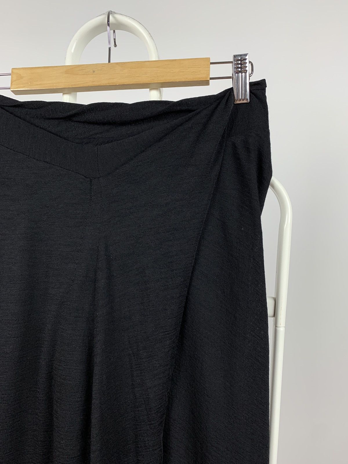 Ann Demeulemeester Ann Demeulemeester Asymmetrical Wool Black Mini Skirt Size 28" / US 6 / IT 42 - 8 Thumbnail