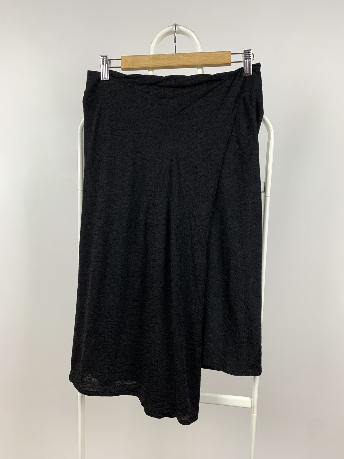 Ann Demeulemeester Ann Demeulemeester Asymmetrical Wool Black Mini Skirt Size 28" / US 6 / IT 42 - 1 Thumbnail