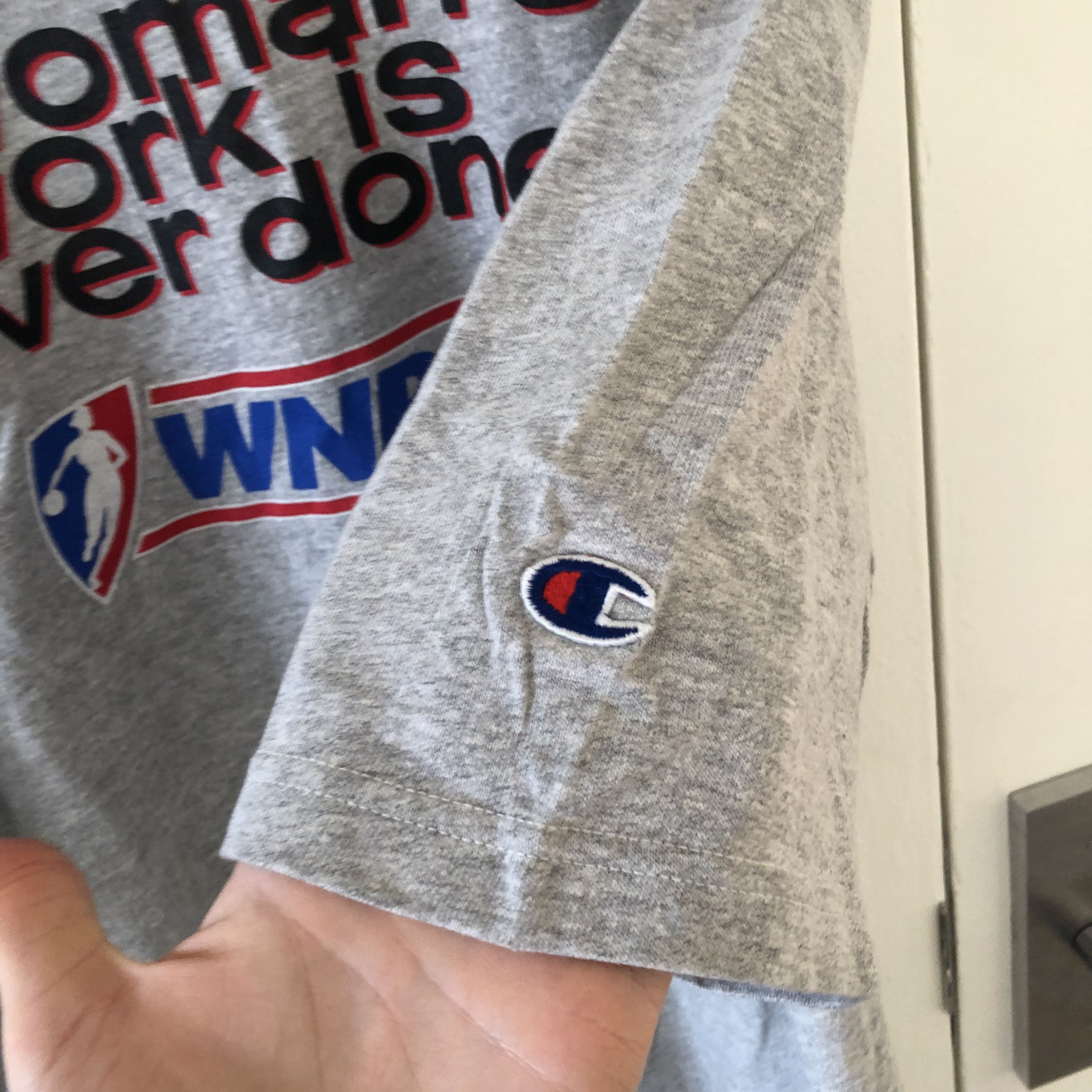 Champion Vintage WNBA x Champion 'A Woman's Work Is Never Done Tee' Size US XXL / EU 58 / 5 - 5 Thumbnail