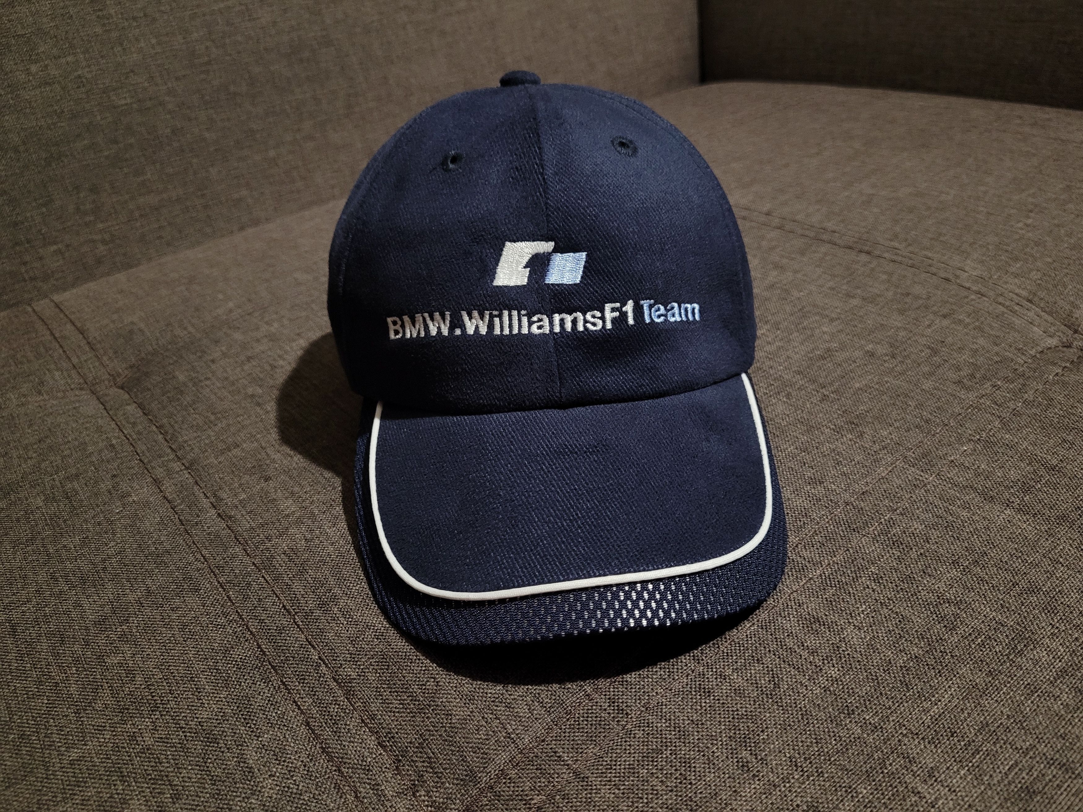 Formula 1 Vintage BMW Williams F1 Team 2001 cap hat Size ONE SIZE - 1 Thumbnail
