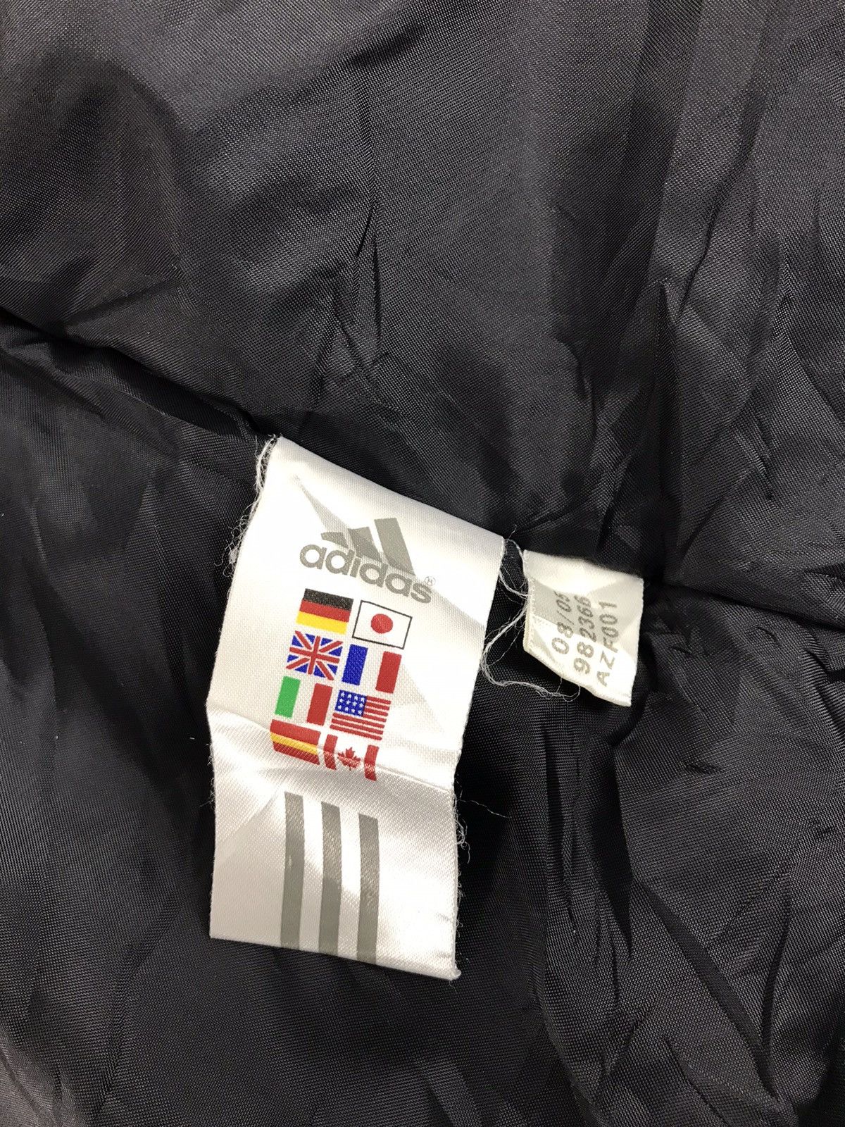 Adidas Vintage Adidas Quilted Jacket Fashion Classic Modern Plain Size M / US 6-8 / IT 42-44 - 9 Thumbnail