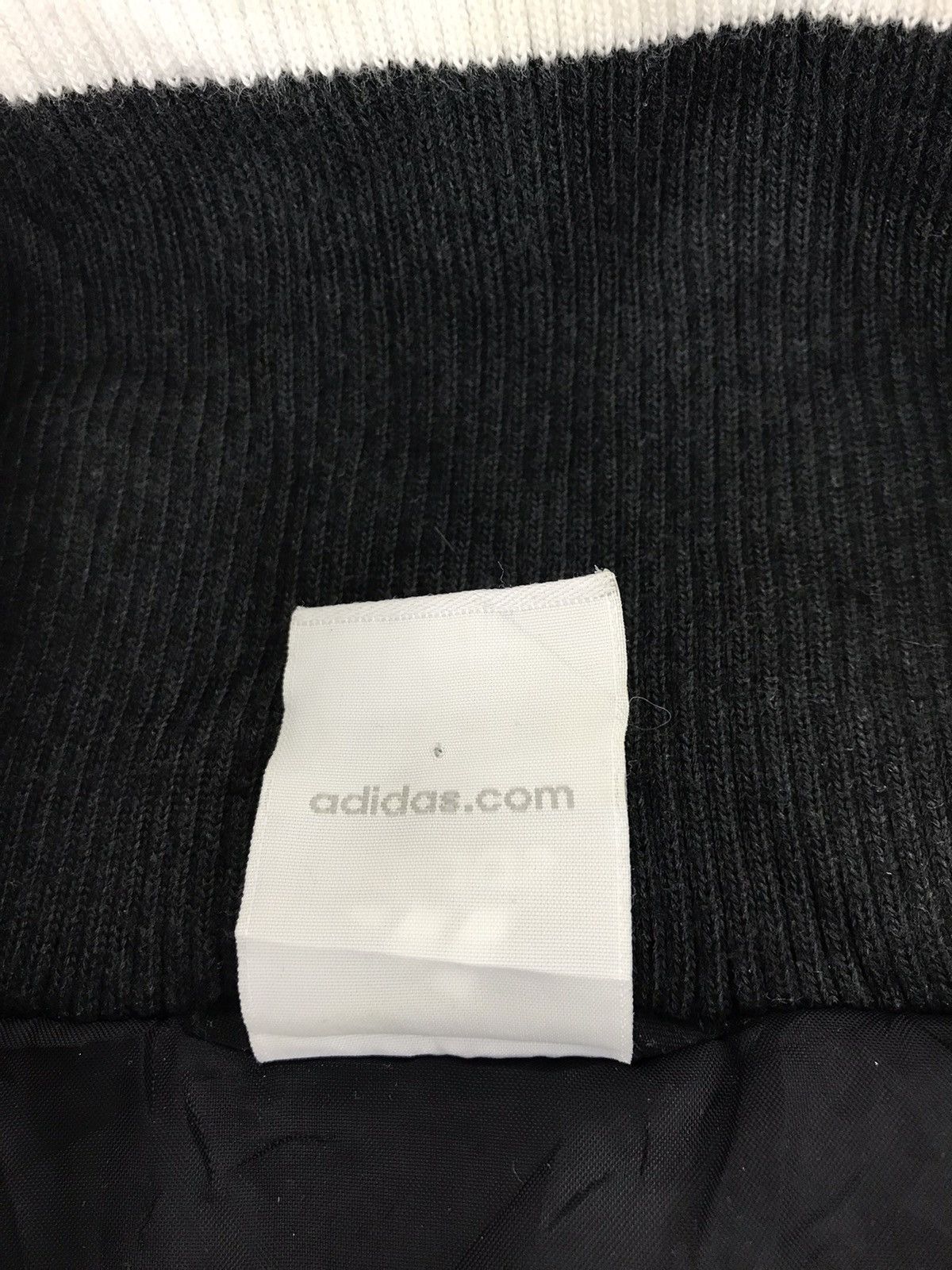 Adidas Vintage Adidas Quilted Jacket Fashion Classic Modern Plain Size M / US 6-8 / IT 42-44 - 6 Thumbnail