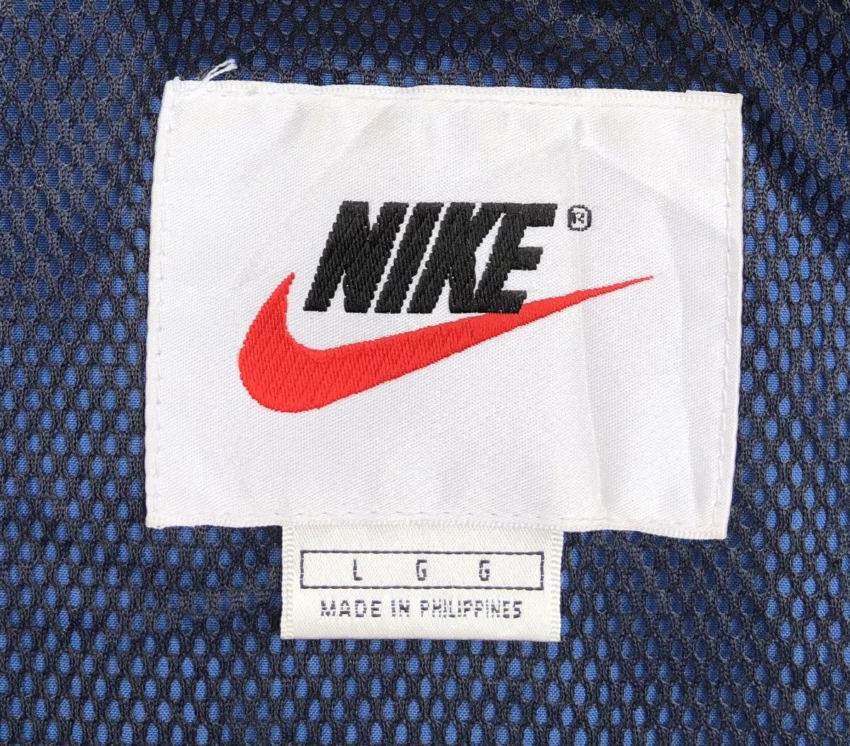 Nike Vintage 90s Nike swoosh Windbreaker Jacket Size US L / EU 52-54 / 3 - 18 Thumbnail