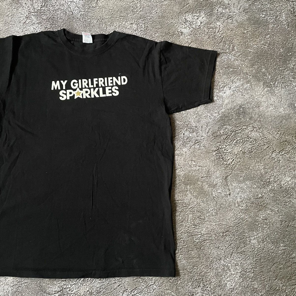 Vintage Vintage Y2K ADULT “ MY GIRLFRIEND SPARKLES“ FUNNY BuyTee Size US L / EU 52-54 / 3 - 3 Thumbnail