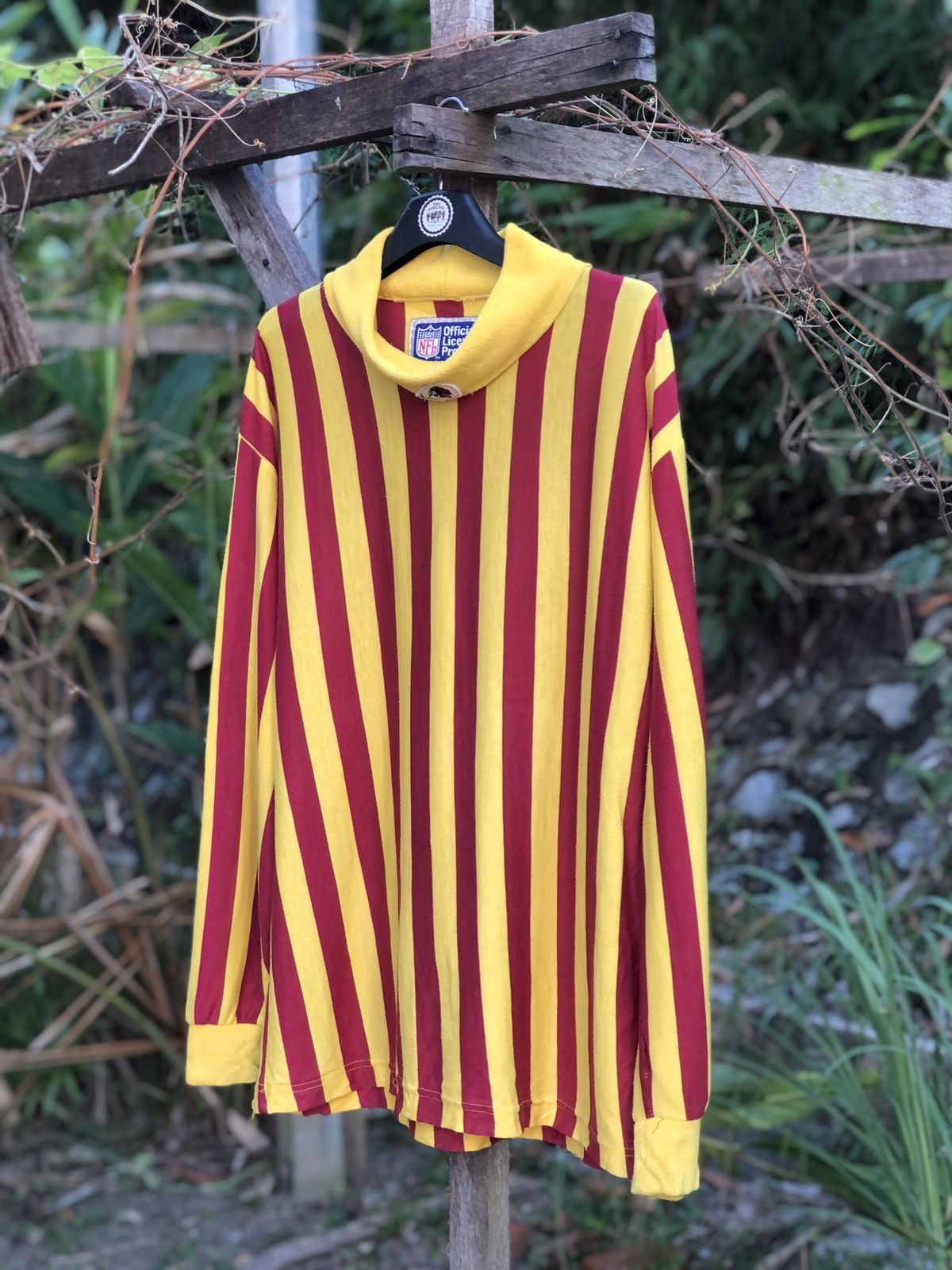 NFL Vintage 90's NFL REDSKINS Turtleneck Striped Long Sleeve Tee Size US L / EU 52-54 / 3 - 1 Thumbnail