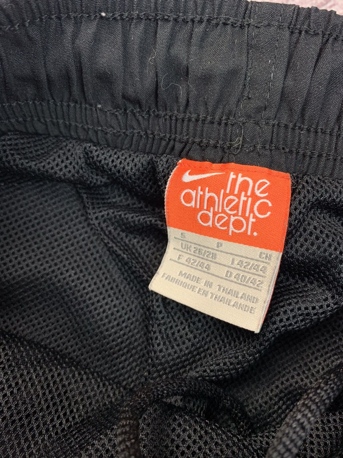 Nike Nike Vintage Shorts Size US 30 / EU 46 - 6 Thumbnail