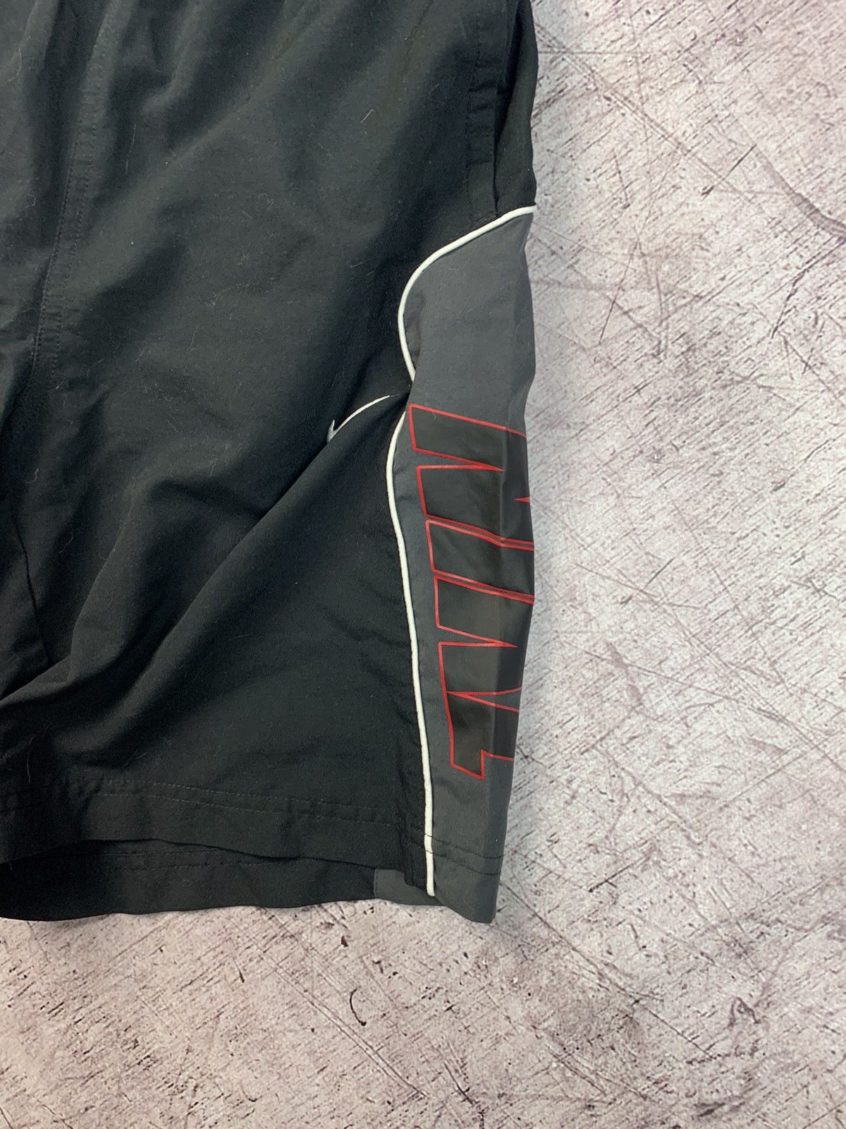 Nike Nike Vintage Shorts Size US 30 / EU 46 - 5 Thumbnail