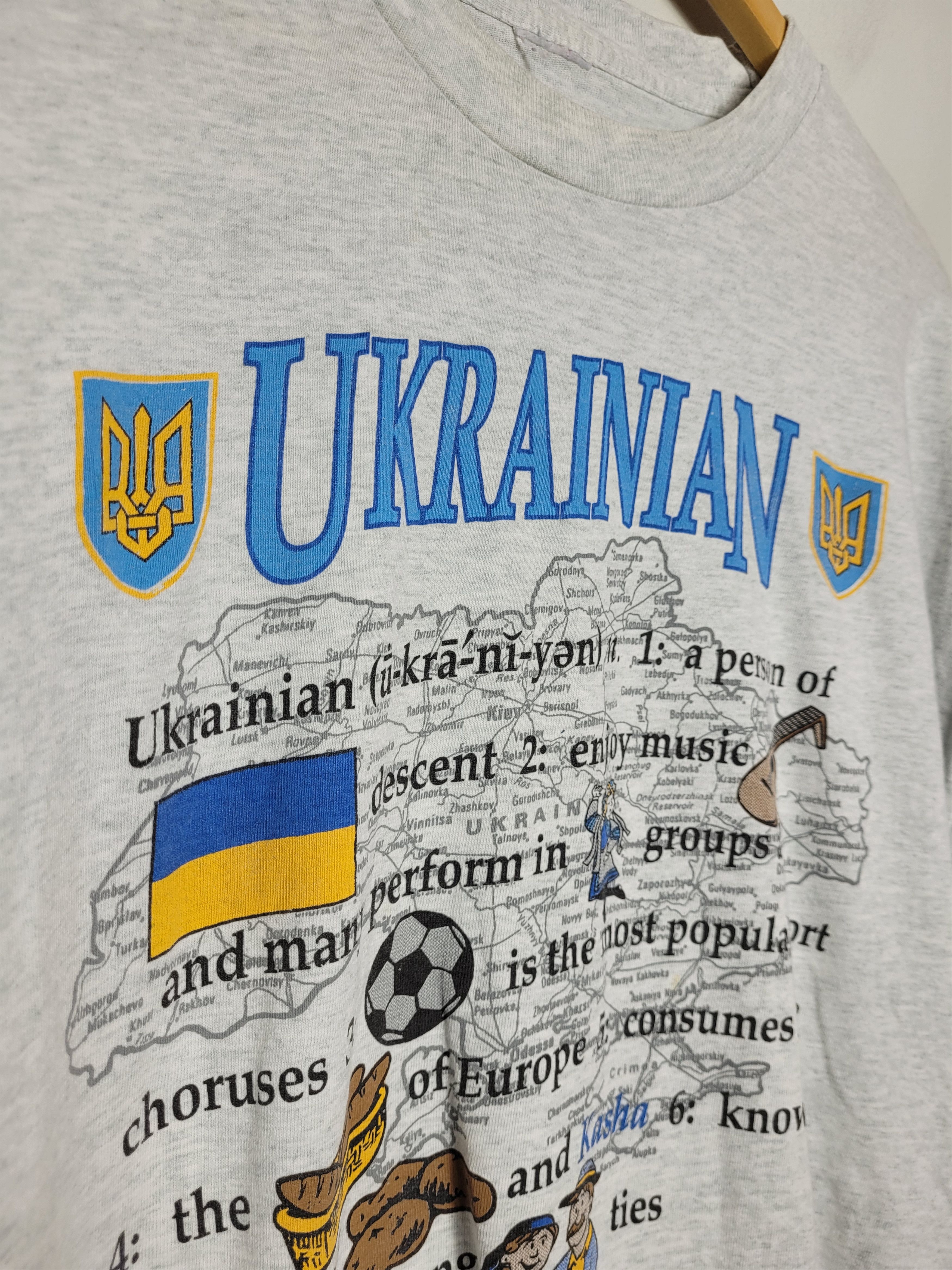 Vintage Ukraine Ukrainian culture single stitch vintage tee Size US XL / EU 56 / 4 - 5 Thumbnail