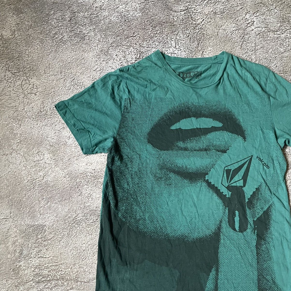 Vintage Vintage Y2K ADULT “ SEXY GIRL WITH LAD DRUGS “ FUNNY BuyTee Size US S / EU 44-46 / 1 - 4 Thumbnail