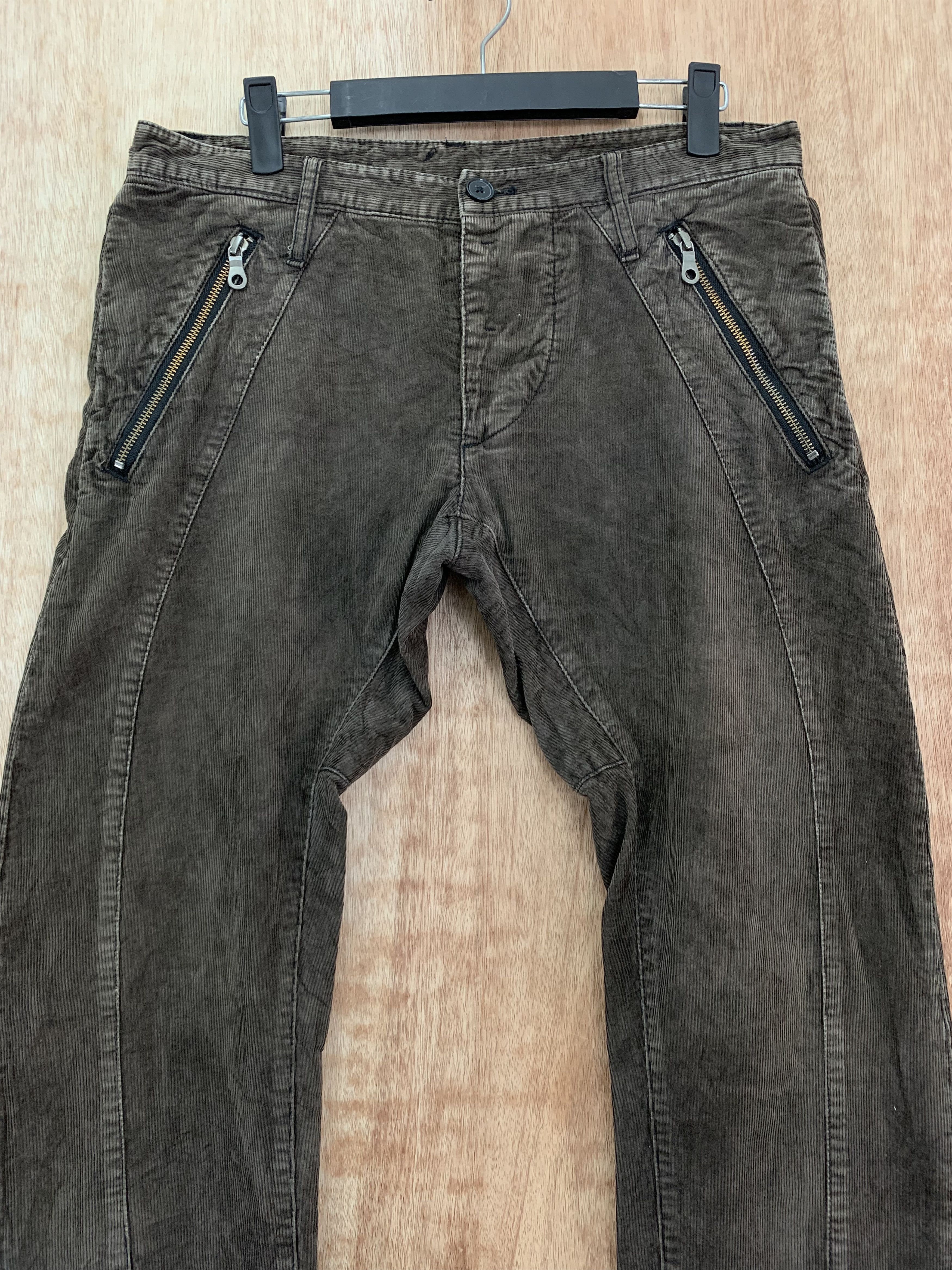 Japanese Brand Conduroy Pants Curve Style Japanese Branded Zipper Pocket Size US 31 - 2 Thumbnail