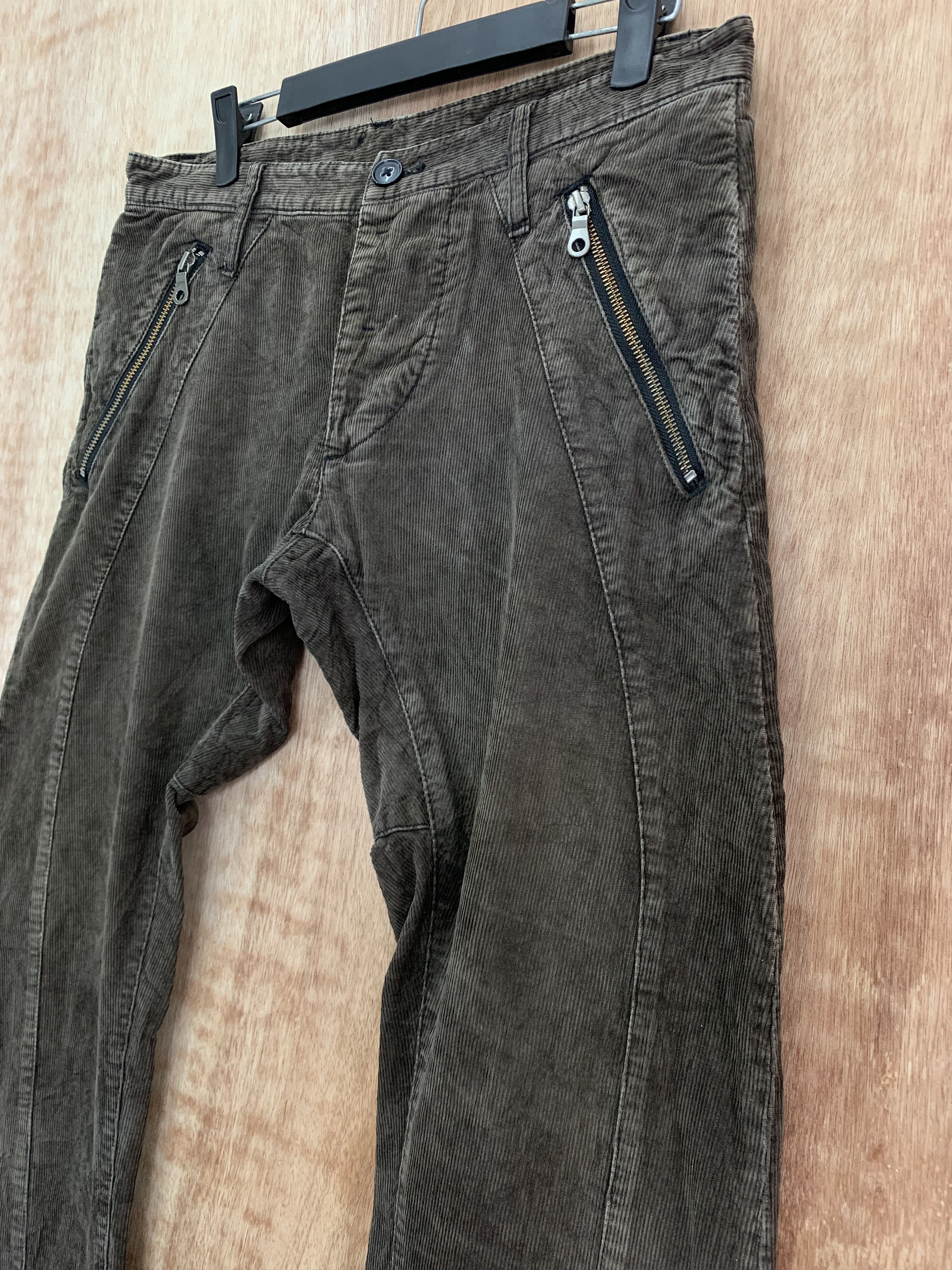 Japanese Brand Conduroy Pants Curve Style Japanese Branded Zipper Pocket Size US 31 - 5 Thumbnail