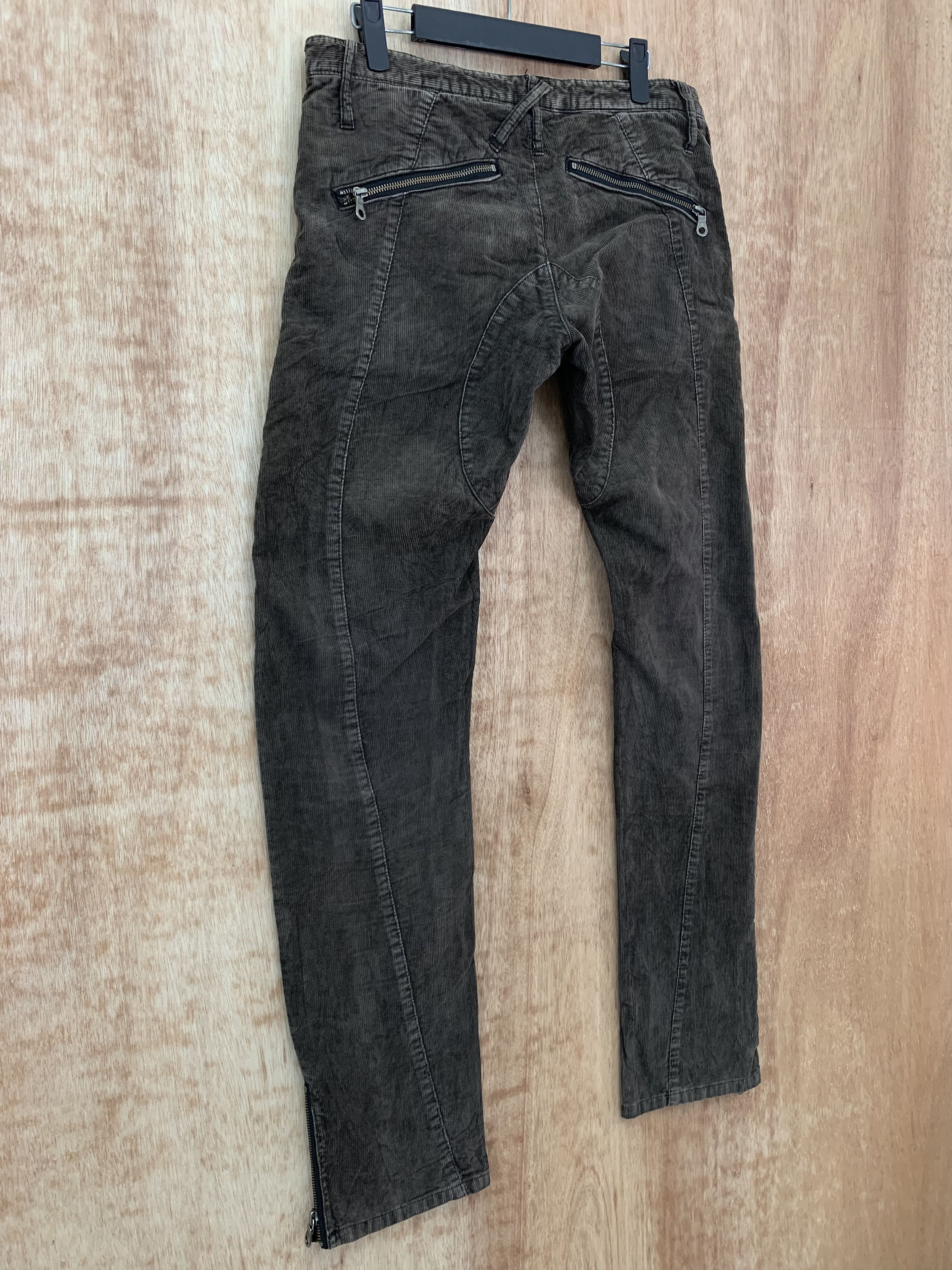 Japanese Brand Conduroy Pants Curve Style Japanese Branded Zipper Pocket Size US 31 - 14 Thumbnail