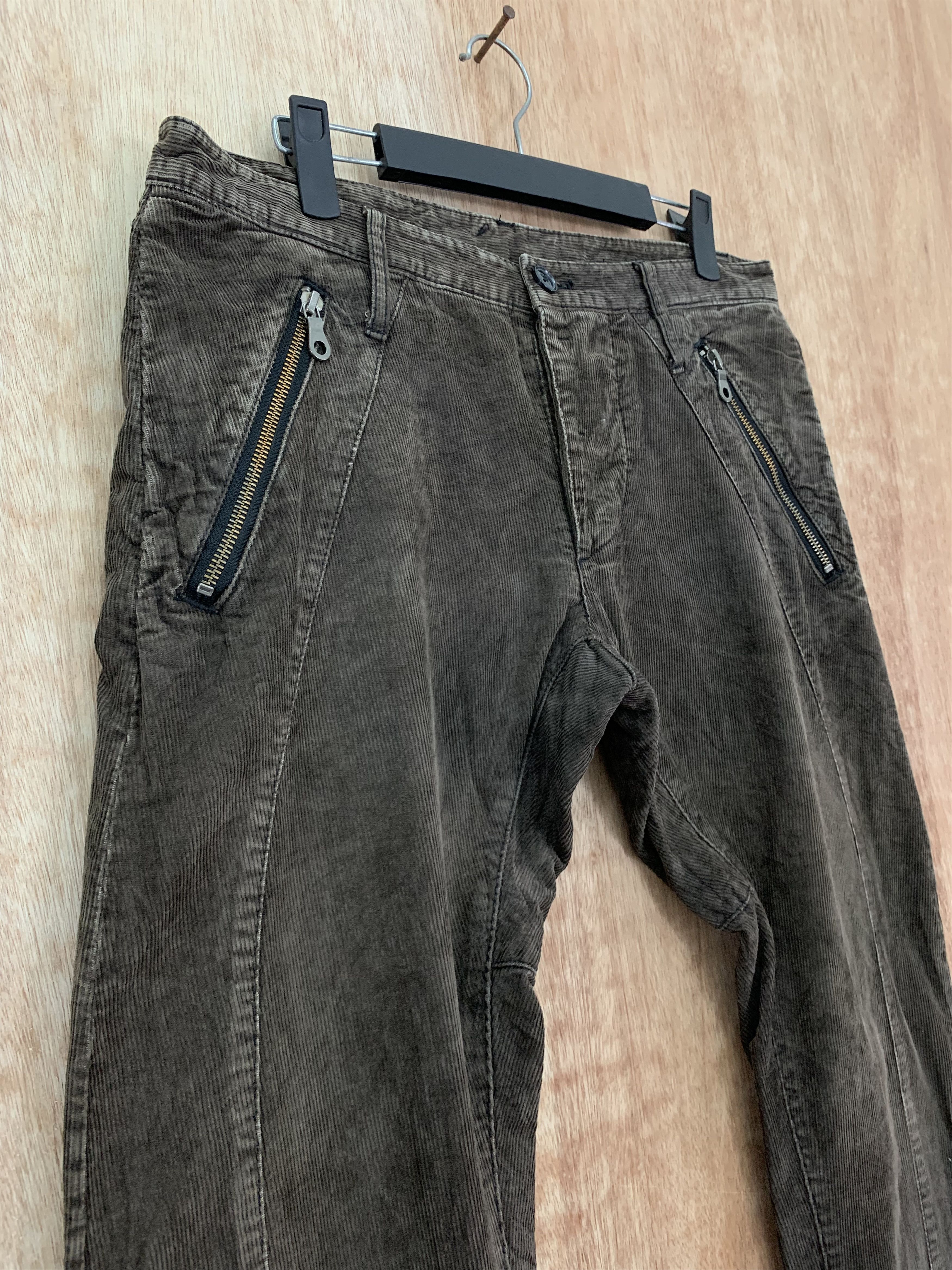 Japanese Brand Conduroy Pants Curve Style Japanese Branded Zipper Pocket Size US 31 - 4 Thumbnail