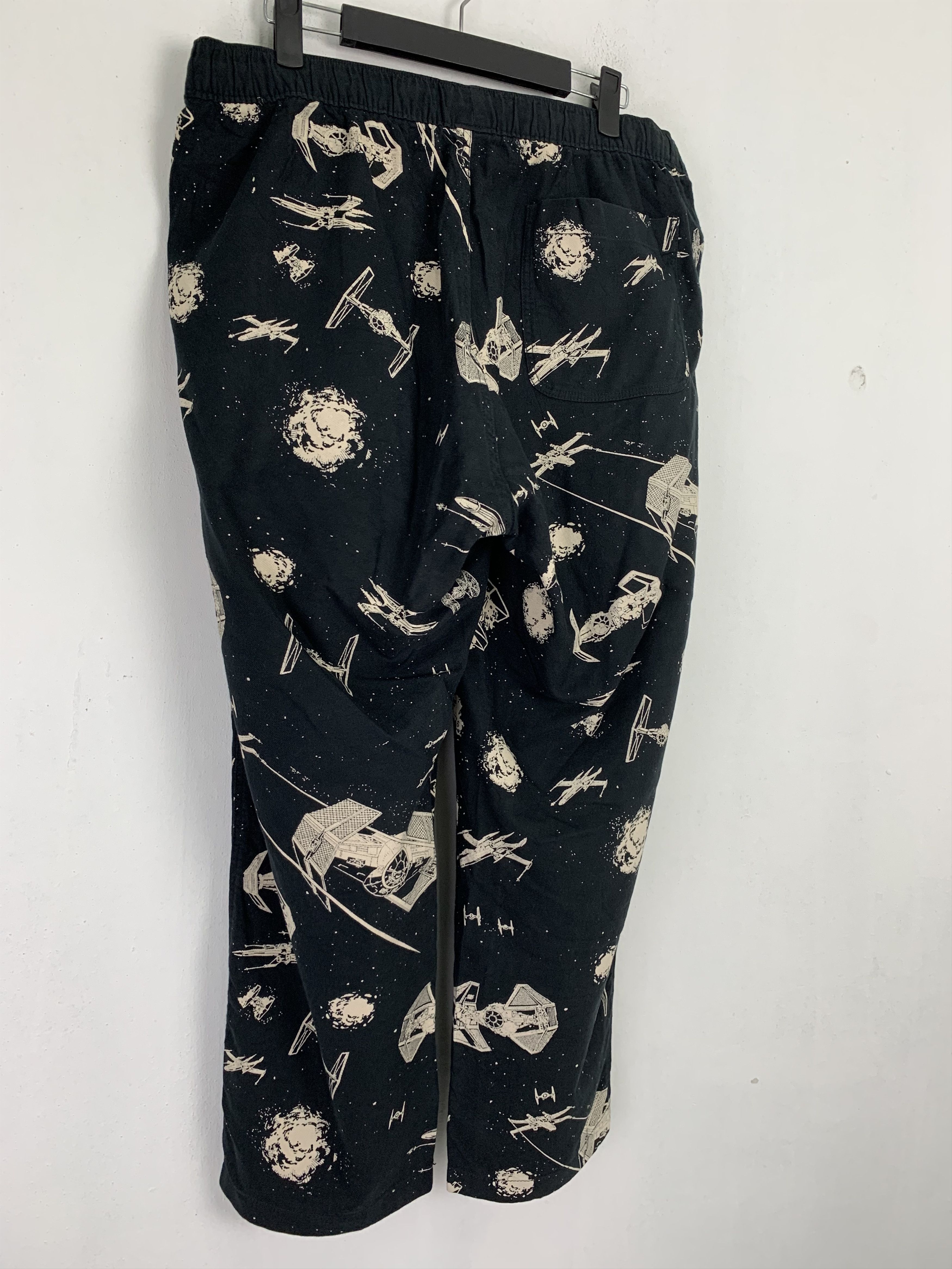 Japanese Brand 💥Sweatpants Star Wars Monogram Japan Brand Vtg Streetwear Size US 30 / EU 46 - 9 Thumbnail