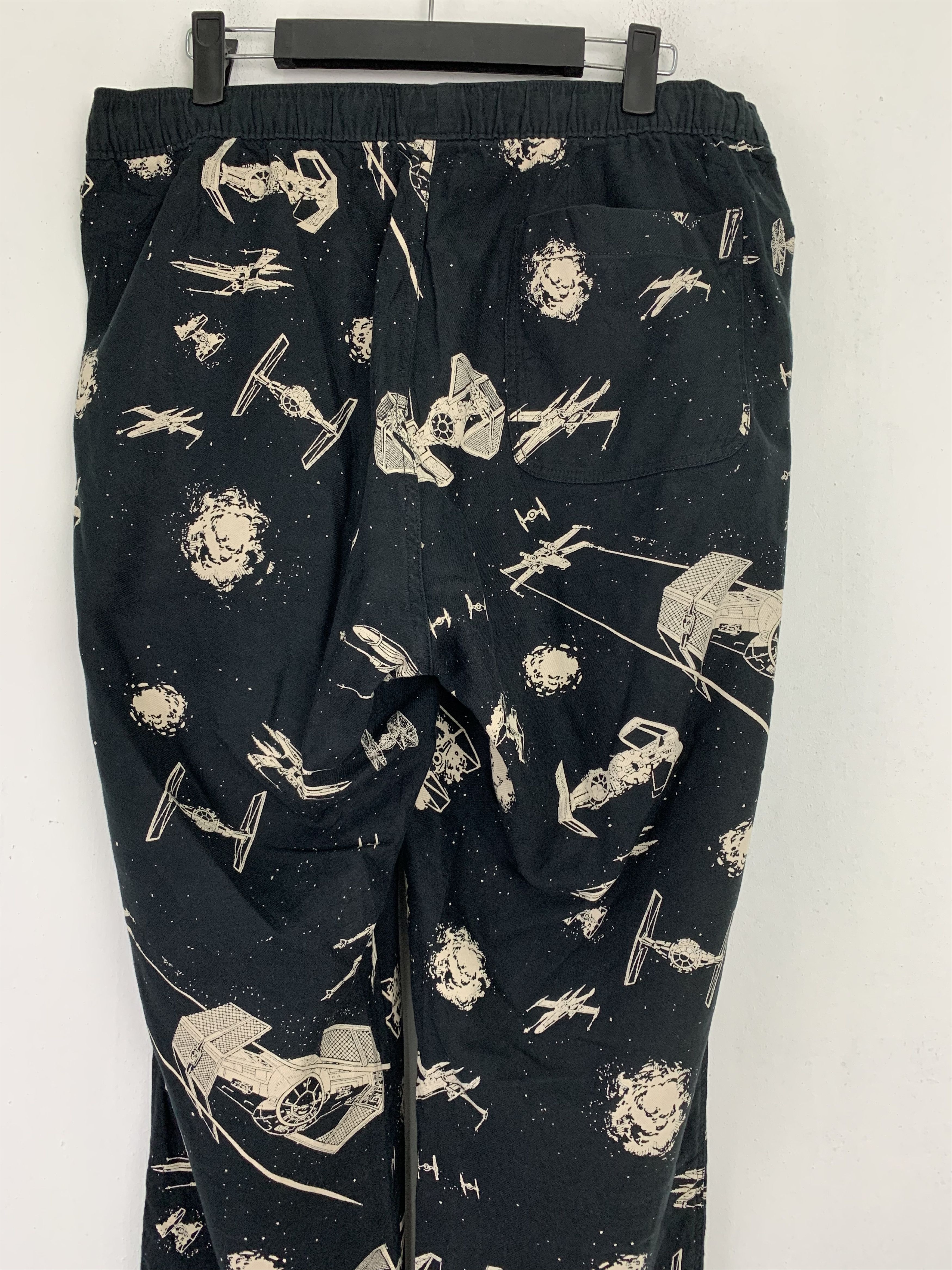 Japanese Brand 💥Sweatpants Star Wars Monogram Japan Brand Vtg Streetwear Size US 30 / EU 46 - 6 Thumbnail