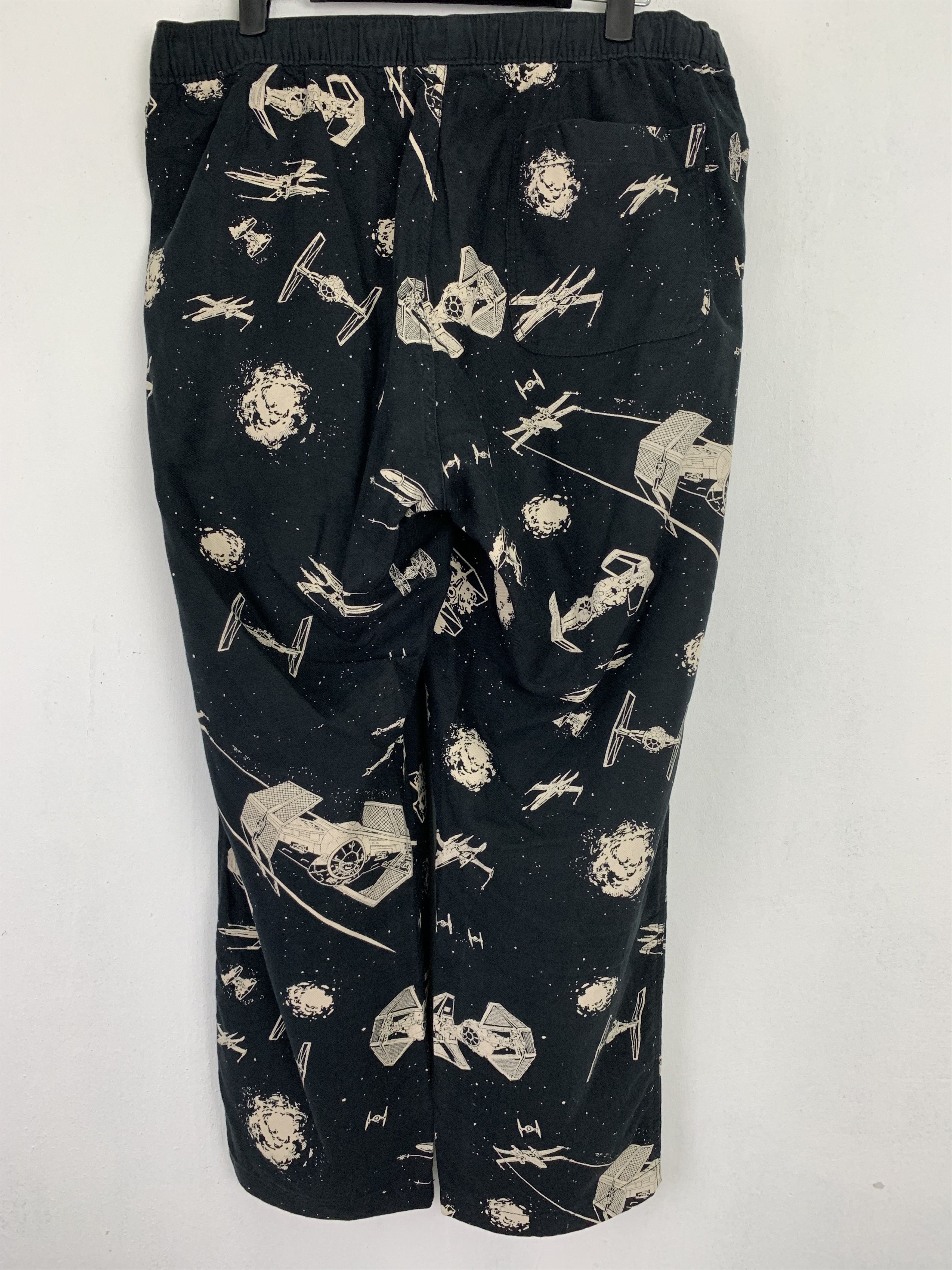 Japanese Brand 💥Sweatpants Star Wars Monogram Japan Brand Vtg Streetwear Size US 30 / EU 46 - 5 Thumbnail