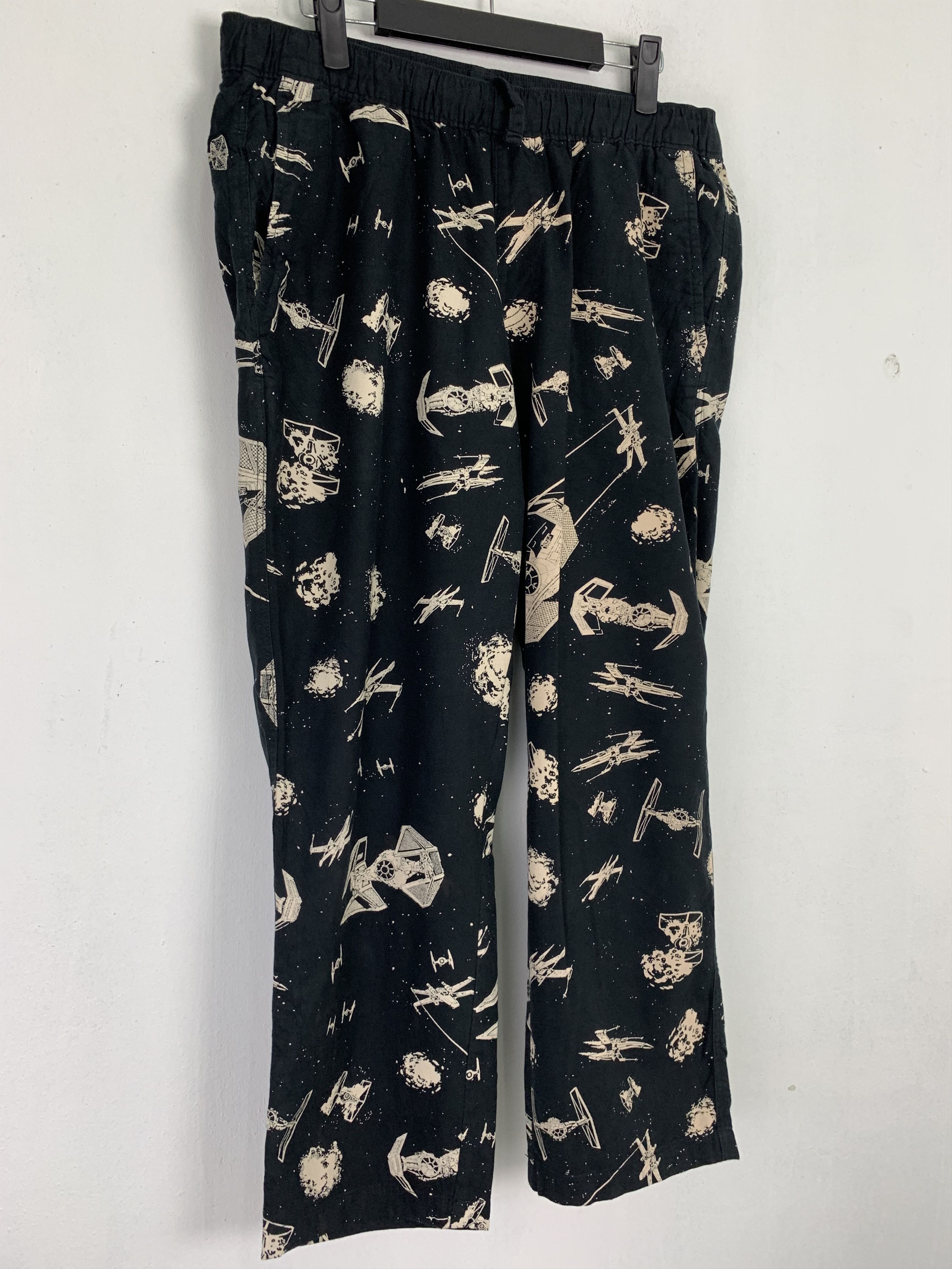 Japanese Brand 💥Sweatpants Star Wars Monogram Japan Brand Vtg Streetwear Size US 30 / EU 46 - 4 Thumbnail