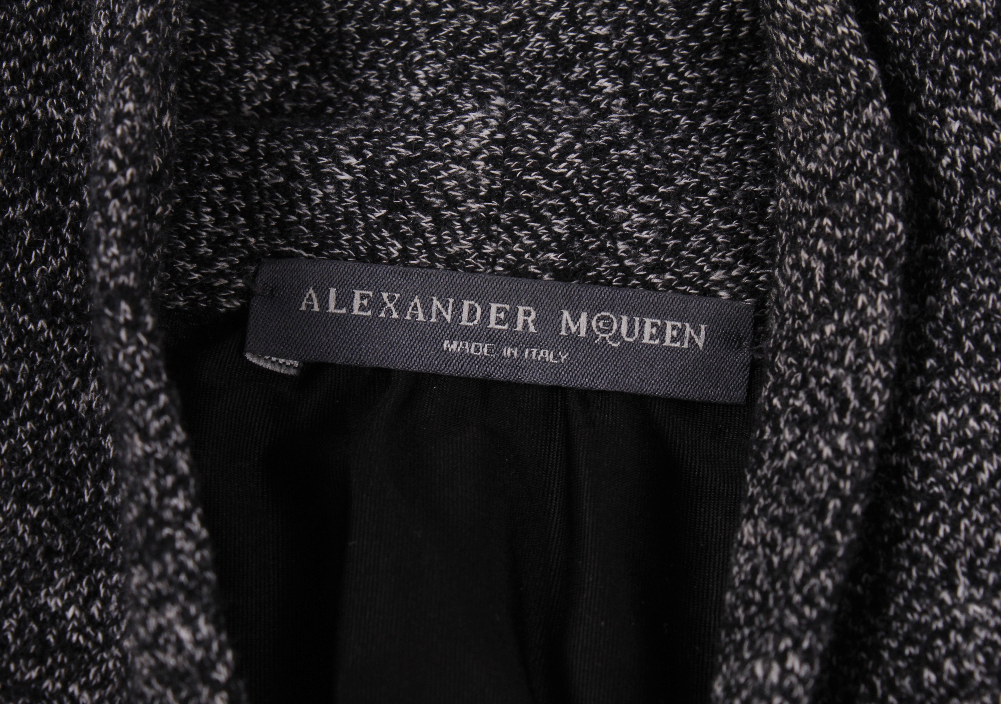 Alexander McQueen Alexander McQueen Wool Bodycon Dress Size S / US 4 / IT 40 - 6 Thumbnail