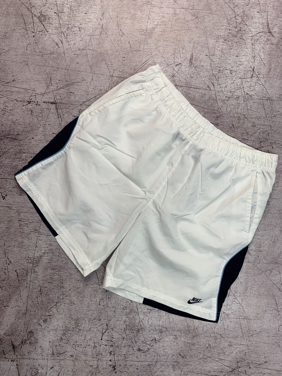 Nike Nike Sportswear Vintage Shorts Size US 32 / EU 48 - 1 Thumbnail