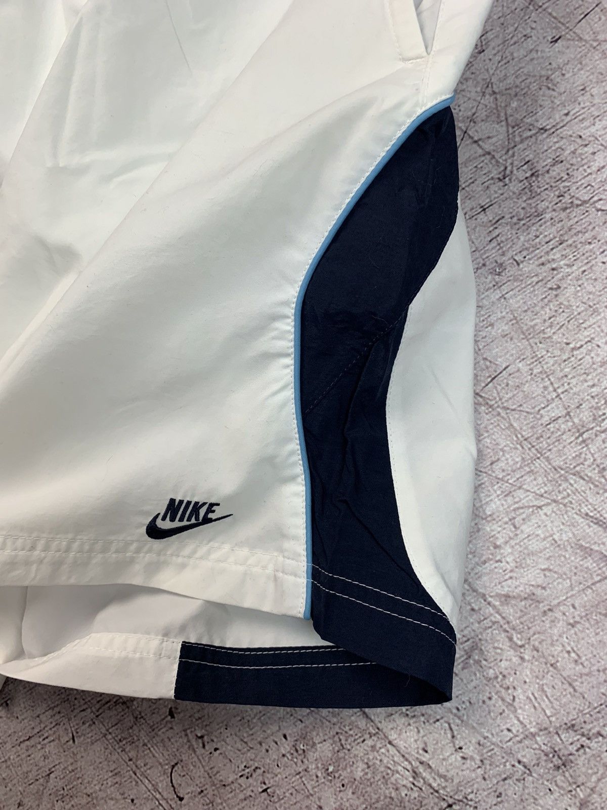 Nike Nike Sportswear Vintage Shorts Size US 32 / EU 48 - 5 Thumbnail