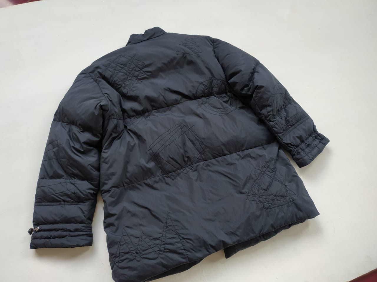 Hai Sporting Gear Fit S to M, Reversible Geometric-Stitch Pattern Down Jacket Size US M / EU 48-50 / 2 - 10 Thumbnail
