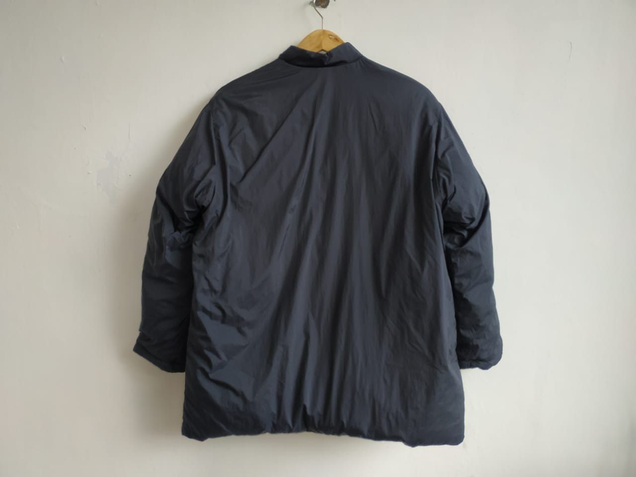 Hai Sporting Gear Fit S to M, Reversible Geometric-Stitch Pattern Down Jacket Size US M / EU 48-50 / 2 - 3 Thumbnail