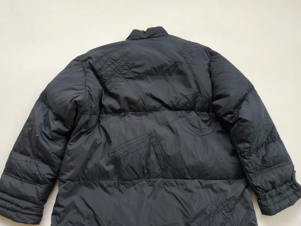 Hai Sporting Gear Fit S to M, Reversible Geometric-Stitch Pattern Down Jacket Size US M / EU 48-50 / 2 - 9 Thumbnail