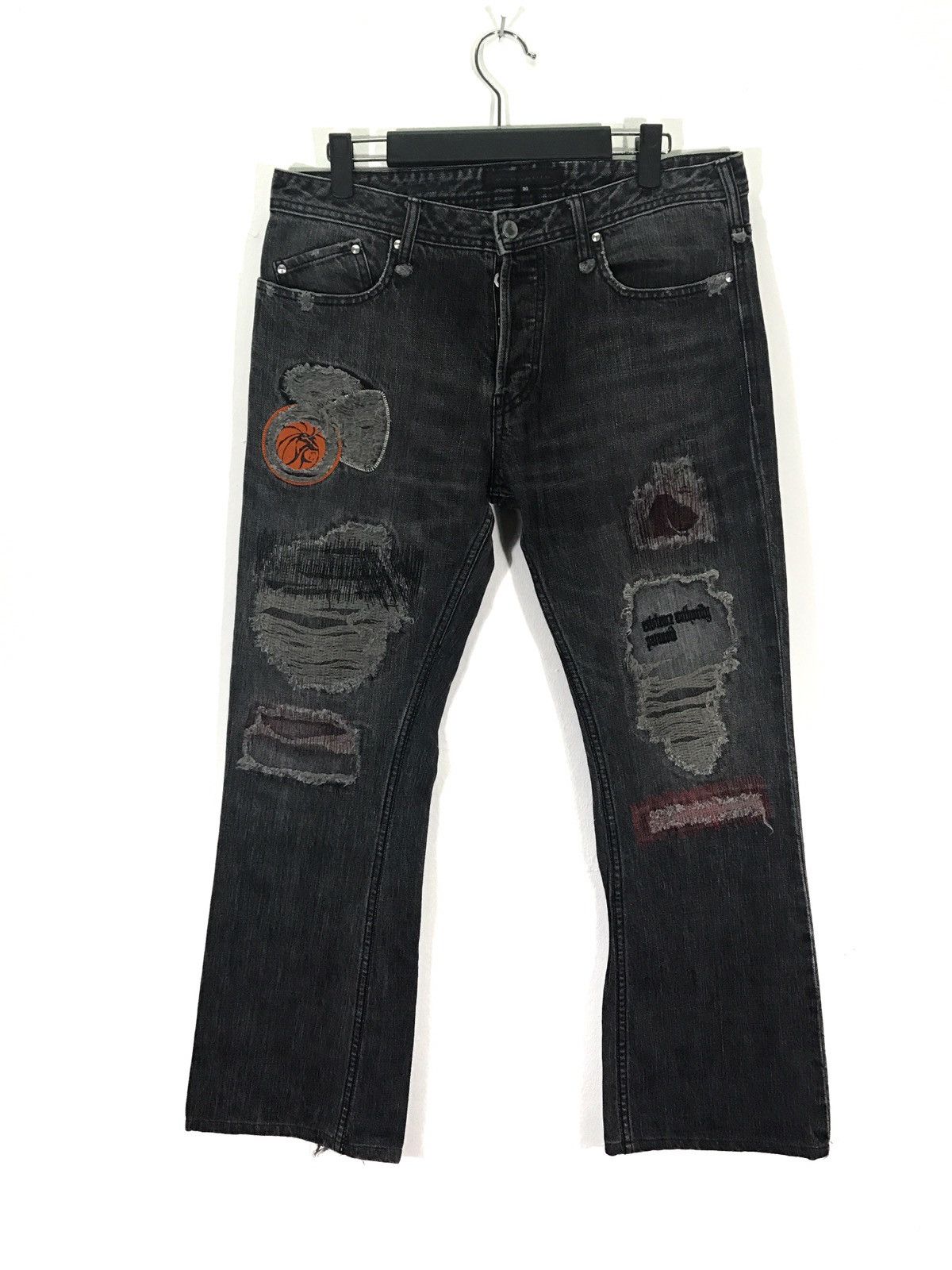 Japanese Brand Made in Japan Paranoid Distressed Denim Jeans Size US 34 / EU 50 - 1 Thumbnail