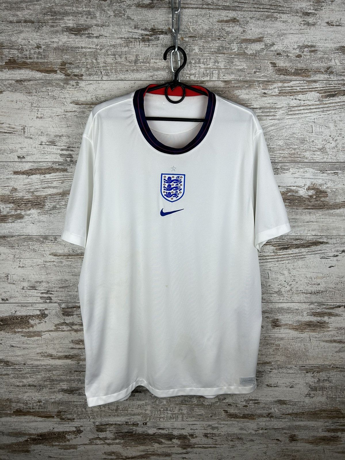 Nike Mens Vintage Nike England Home National Team T Shirt jersey Size US XL / EU 56 / 4 - 2 Thumbnail