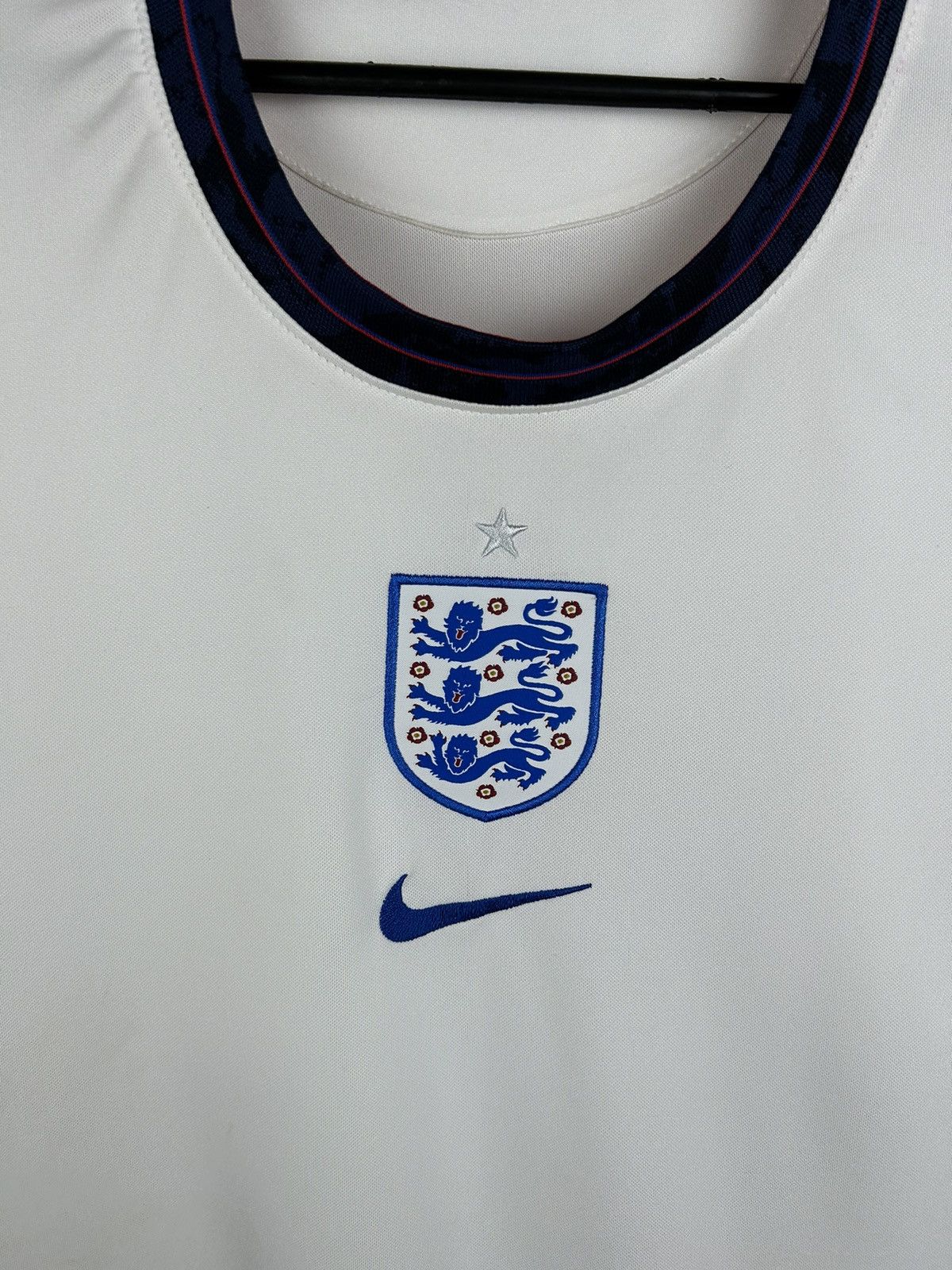 Nike Mens Vintage Nike England Home National Team T Shirt jersey Size US XL / EU 56 / 4 - 5 Thumbnail
