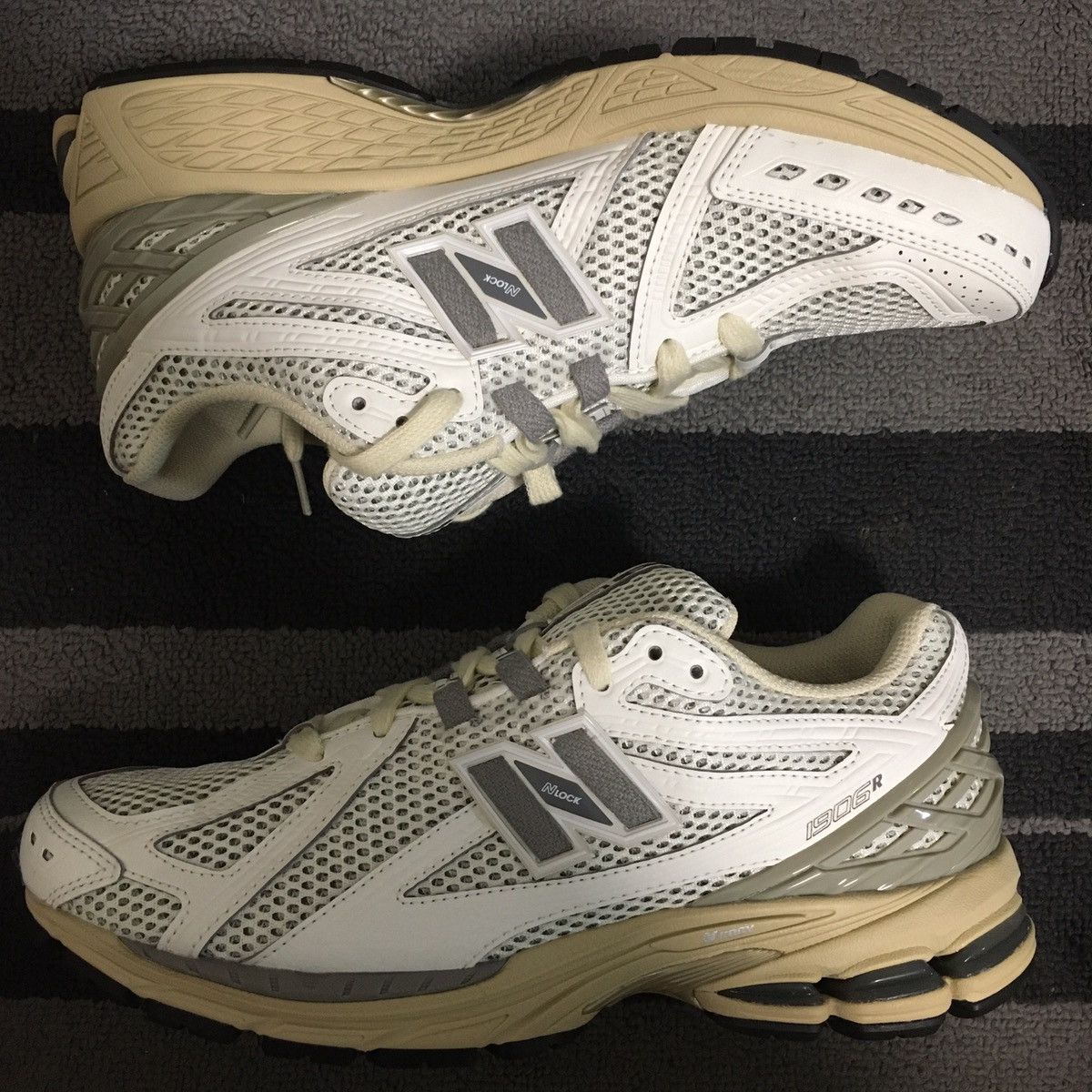 New Balance 1906R Size US 8.5 / EU 41-42 - 1 Thumbnail