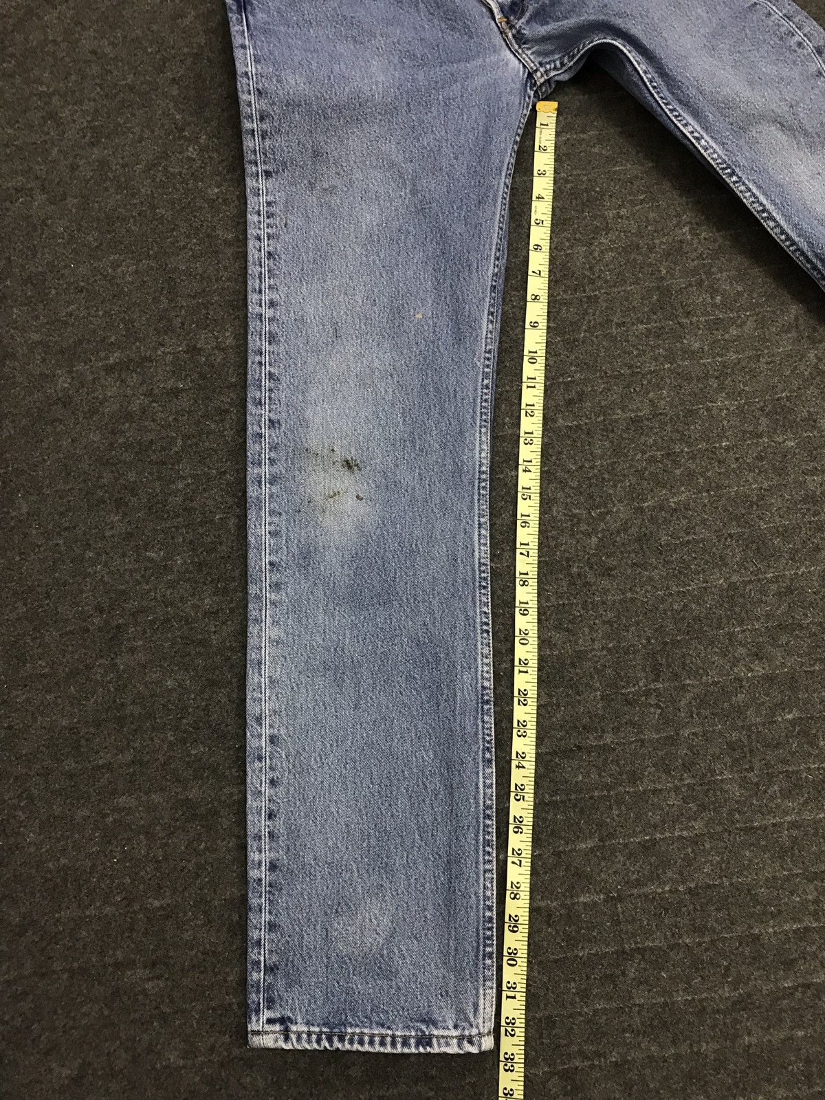 Levi's Vintage Clothing × Vintage Vintage Levi’s 501 Classic Distressed Denim Jeans Straight Size US 31 - 21 Thumbnail
