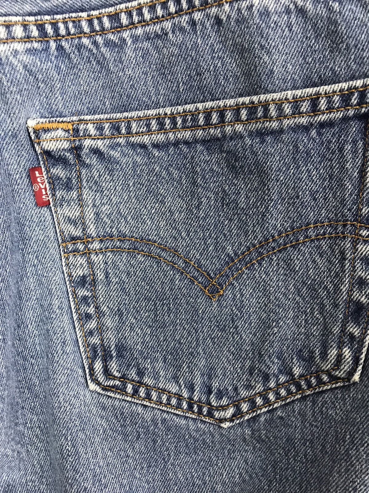 Levi's Vintage Clothing × Vintage Vintage Levi’s 501 Classic Distressed Denim Jeans Straight Size US 31 - 12 Thumbnail