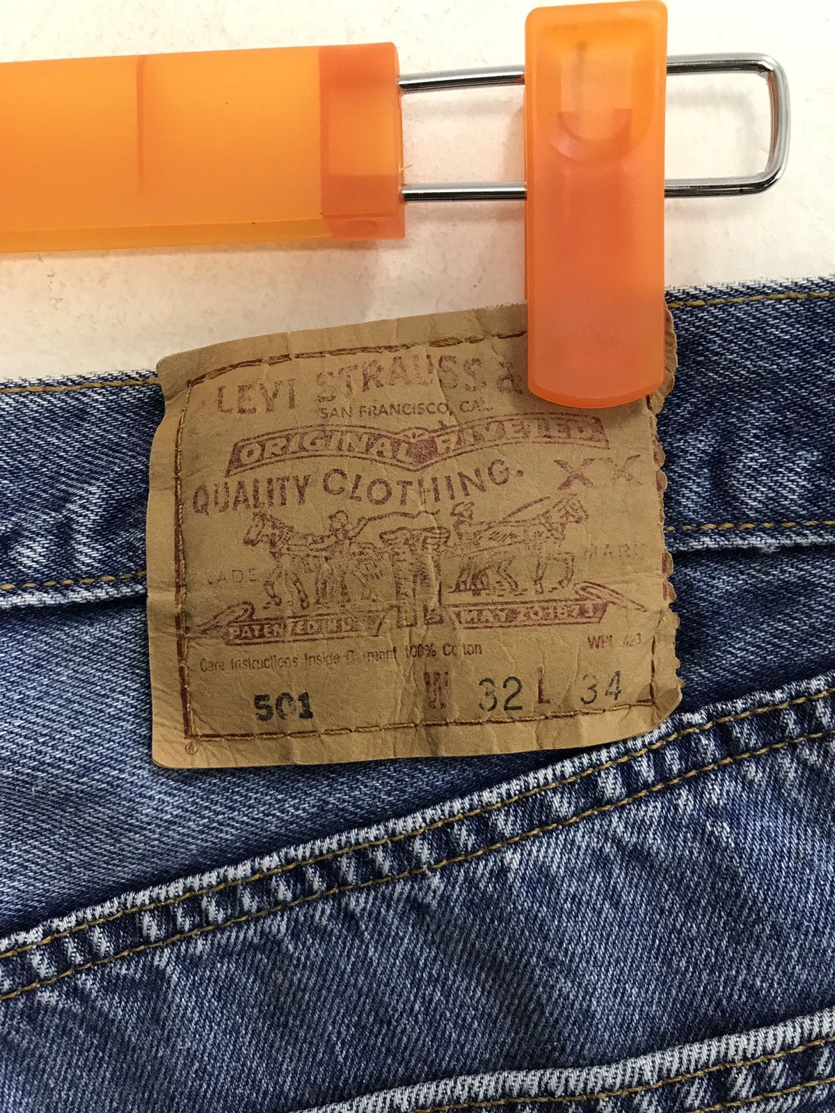 Levi's Vintage Clothing × Vintage Vintage Levi’s 501 Classic Distressed Denim Jeans Straight Size US 31 - 13 Thumbnail