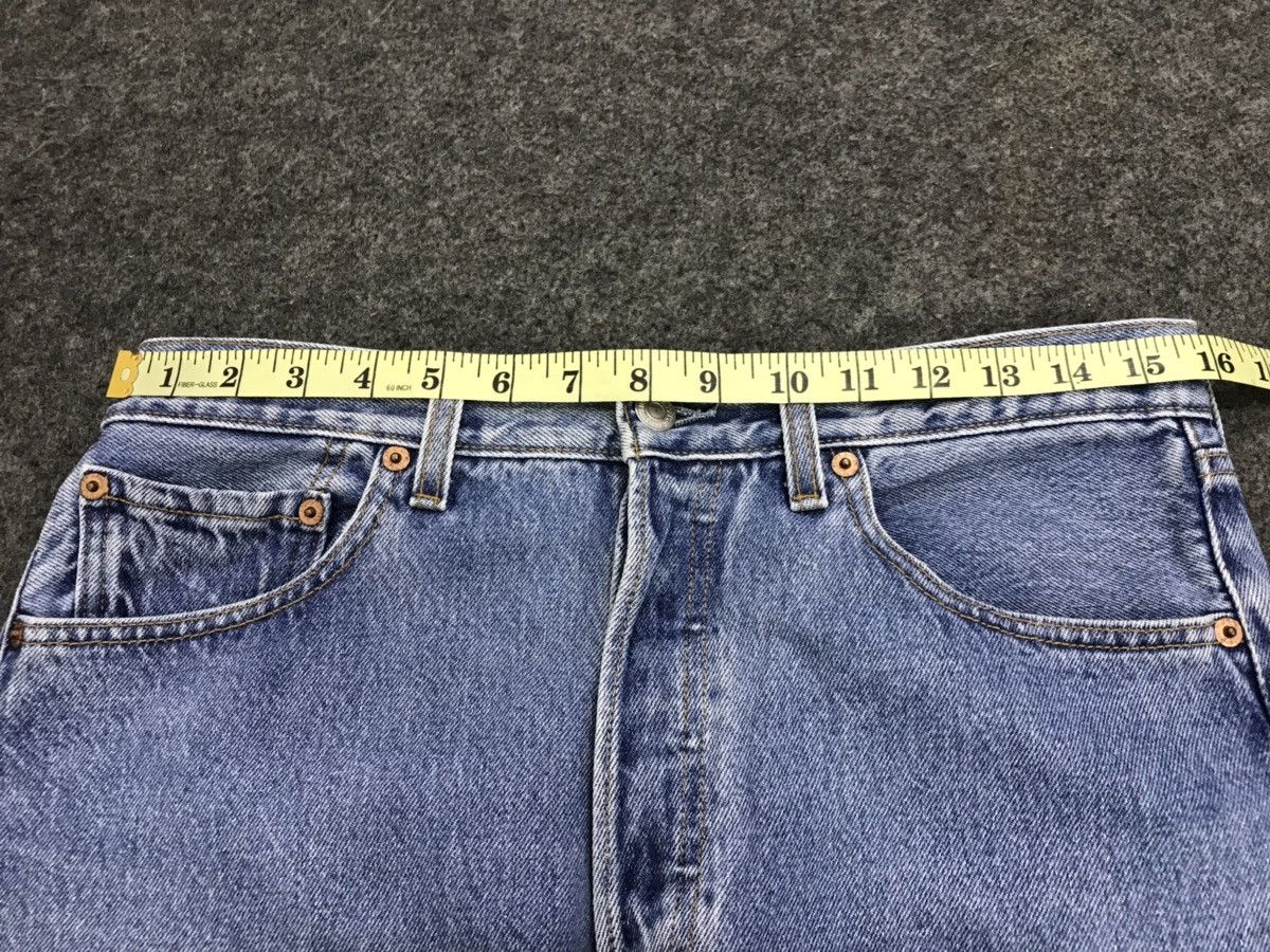Levi's Vintage Clothing × Vintage Vintage Levi’s 501 Classic Distressed Denim Jeans Straight Size US 31 - 17 Thumbnail