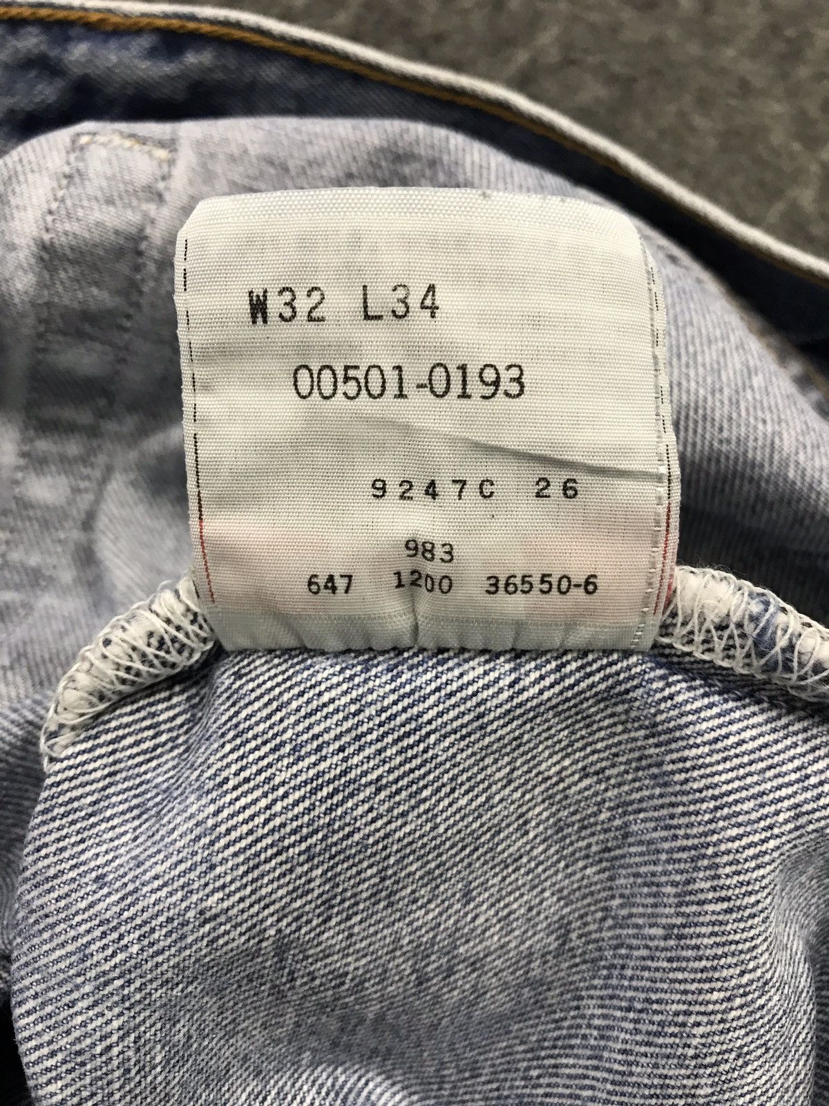 Levi's Vintage Clothing × Vintage Vintage Levi’s 501 Classic Distressed Denim Jeans Straight Size US 31 - 16 Thumbnail