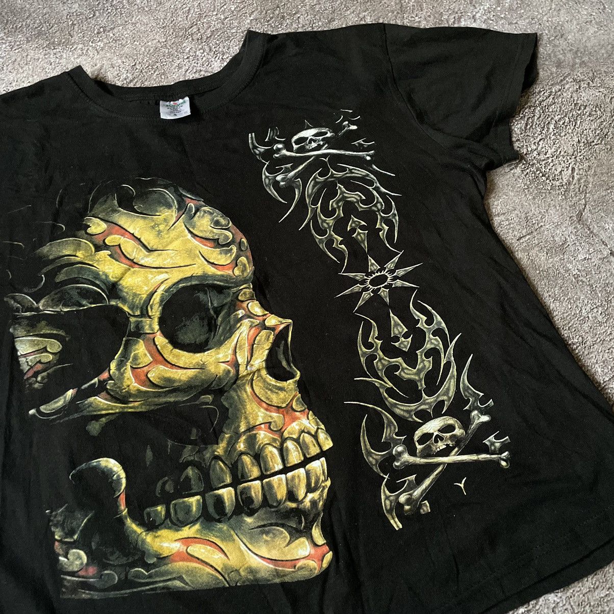 Vintage Vintage Y2K Goth Skull Graphic Tee Black Oversized Faded M Size US M / EU 48-50 / 2 - 6 Thumbnail