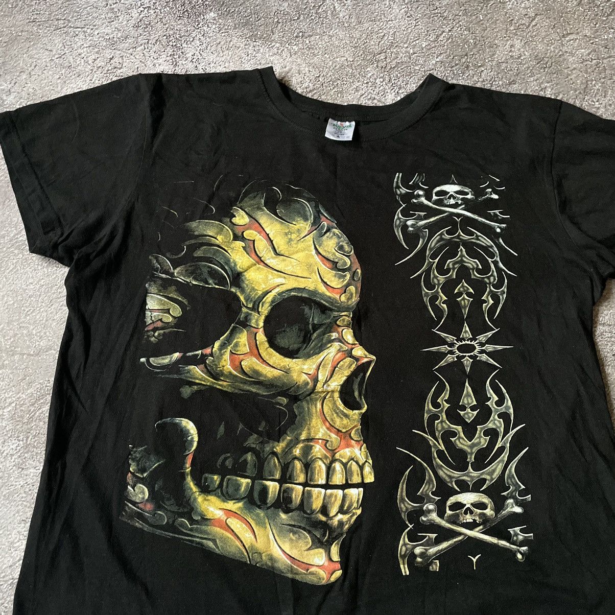 Vintage Vintage Y2K Goth Skull Graphic Tee Black Oversized Faded M Size US M / EU 48-50 / 2 - 5 Thumbnail