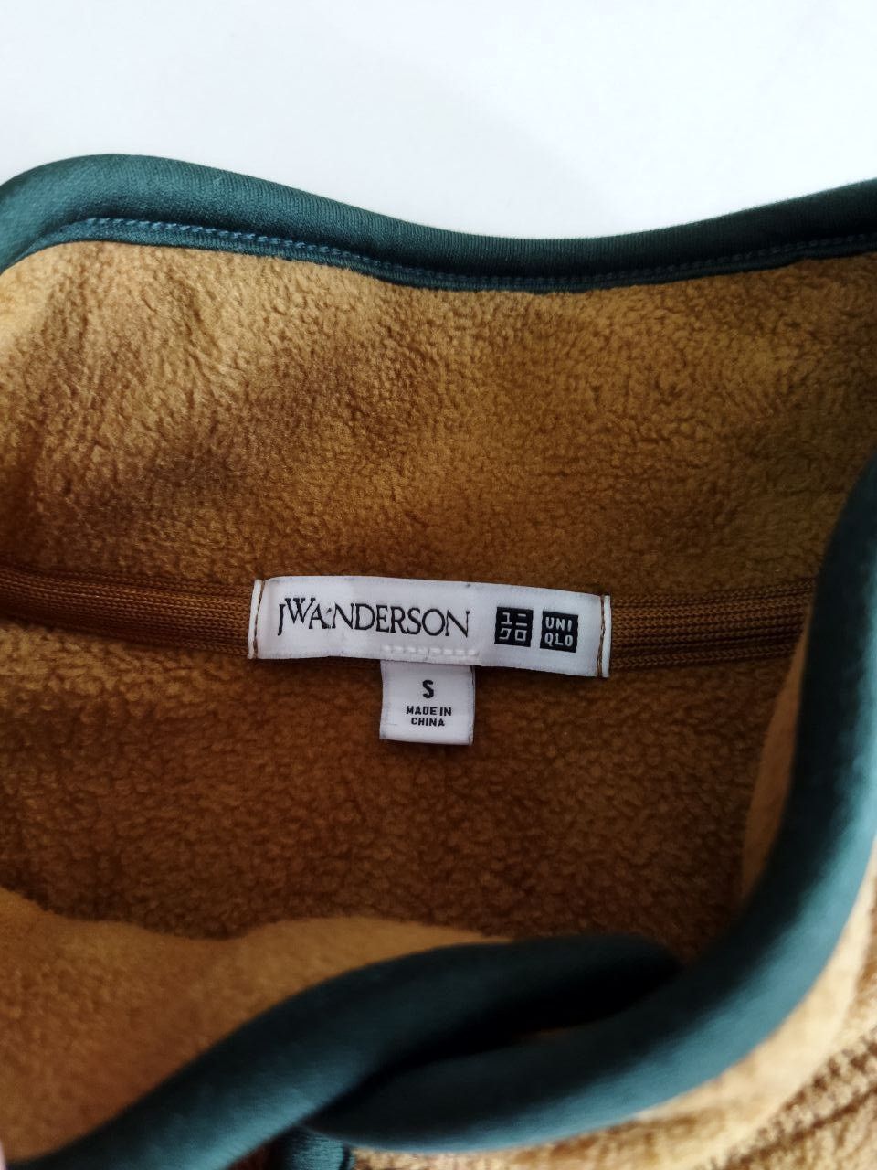 JW Anderson × Uniqlo Uniqlo X J.W.Anderson 2 Tone Half Button Fleece Size US S / EU 44-46 / 1 - 6 Thumbnail