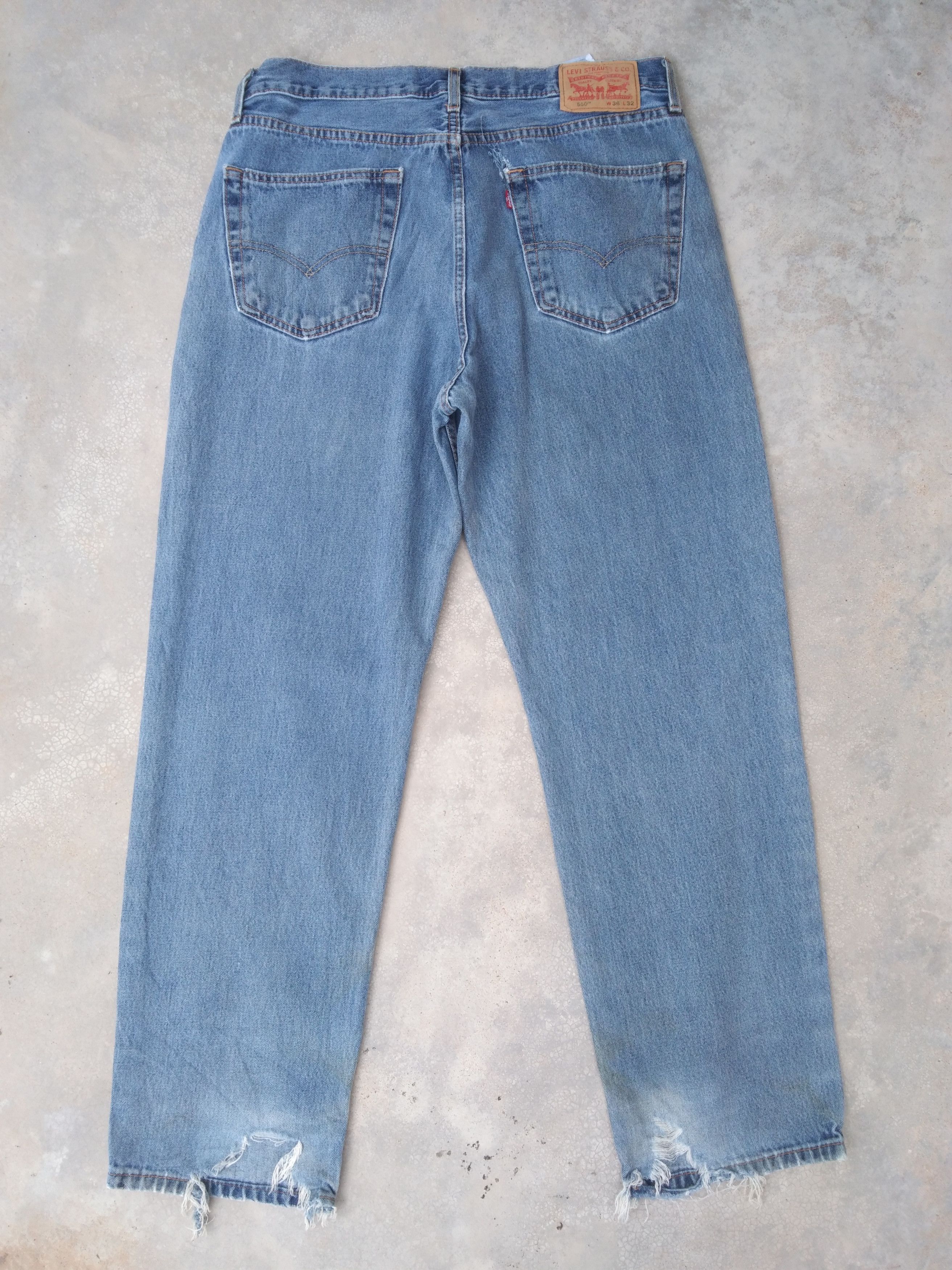 Levi's Vintage Levi's Jeans 550 Blue Washed Denim 36x32 Size US 36 / EU 52 - 2 Thumbnail