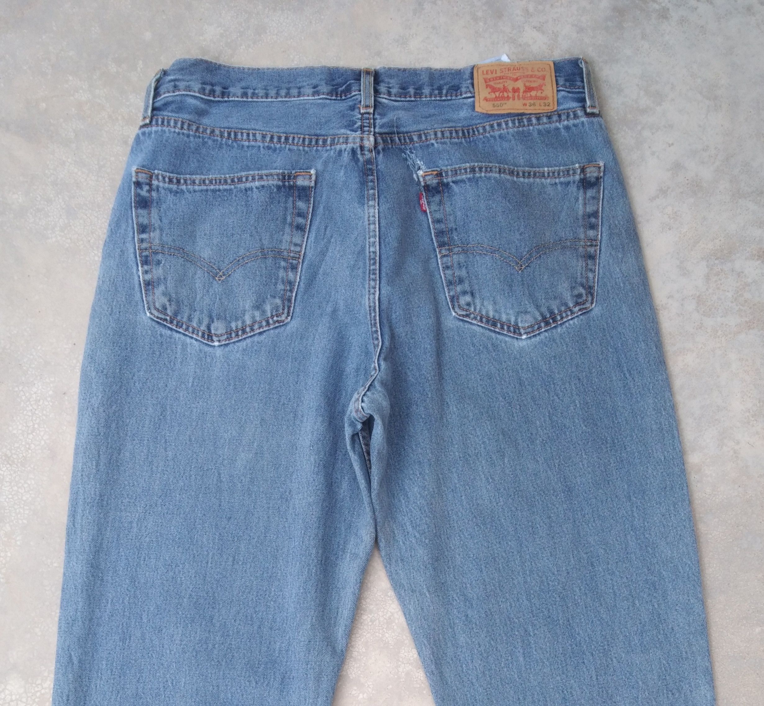 Levi's Vintage Levi's Jeans 550 Blue Washed Denim 36x32 Size US 36 / EU 52 - 4 Thumbnail