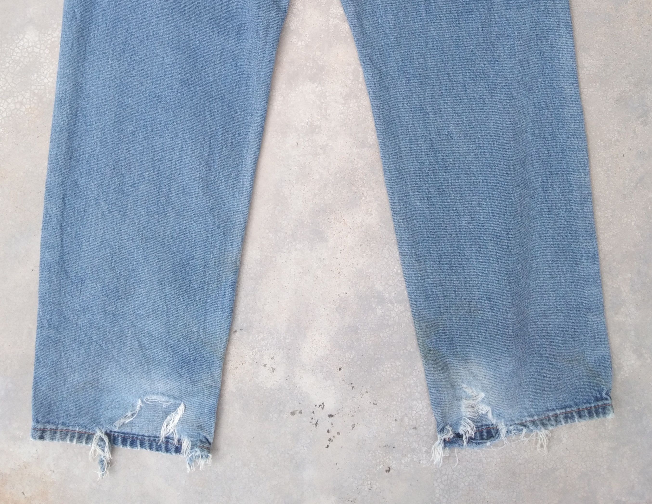 Levi's Vintage Levi's Jeans 550 Blue Washed Denim 36x32 Size US 36 / EU 52 - 3 Thumbnail